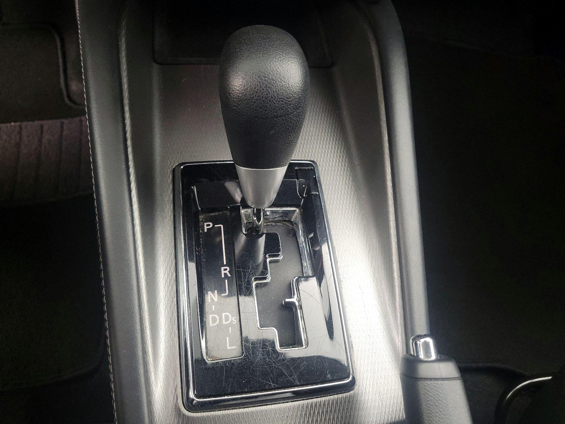 Thumbnail: 2023 Mitsubishi Outlander Sport - 17