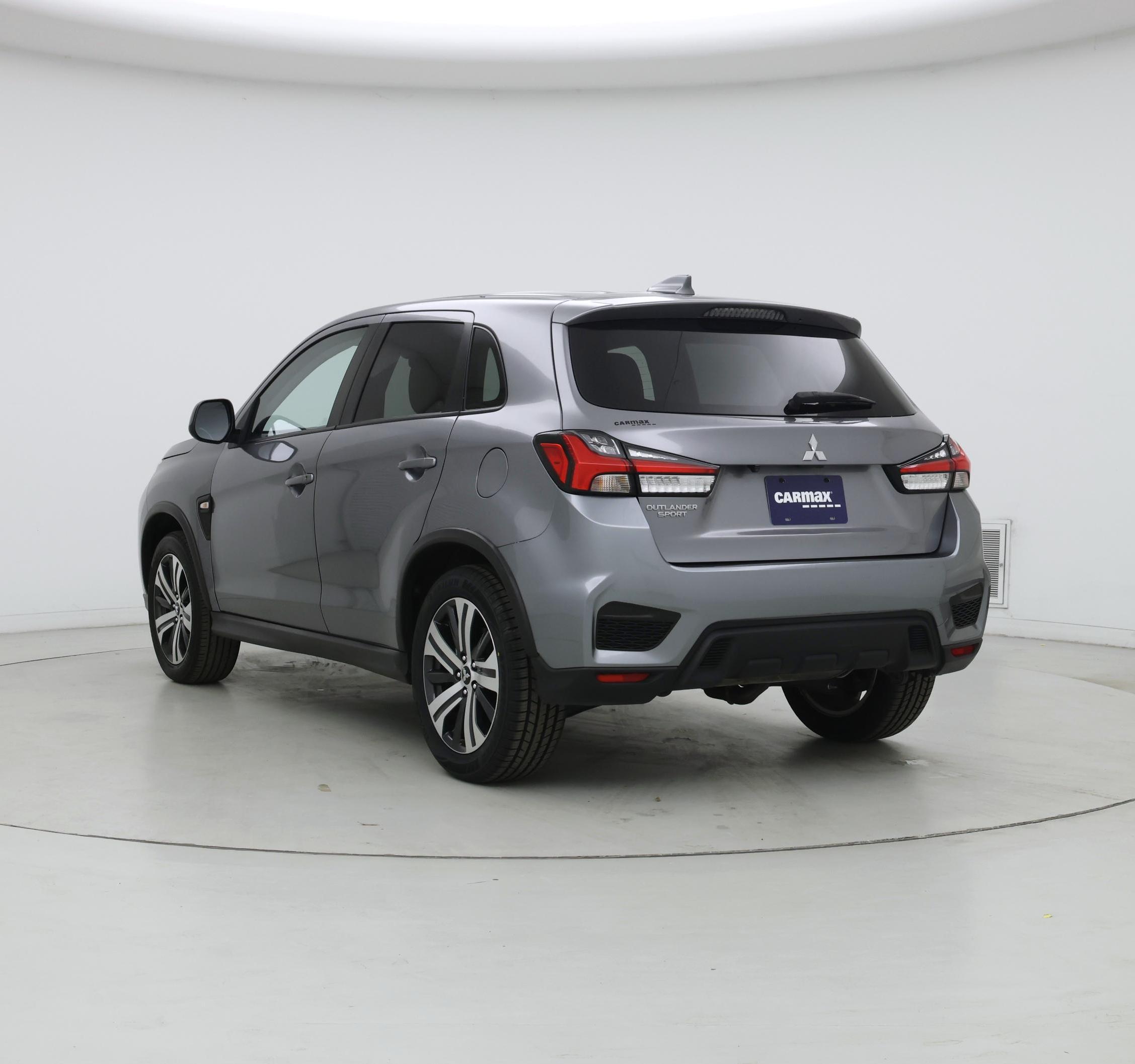 Thumbnail: 2023 Mitsubishi Outlander Sport - 2