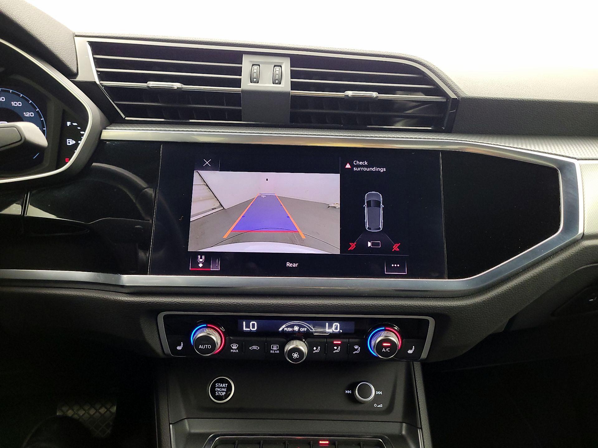 Thumbnail: 2022 Audi Q3 - 13