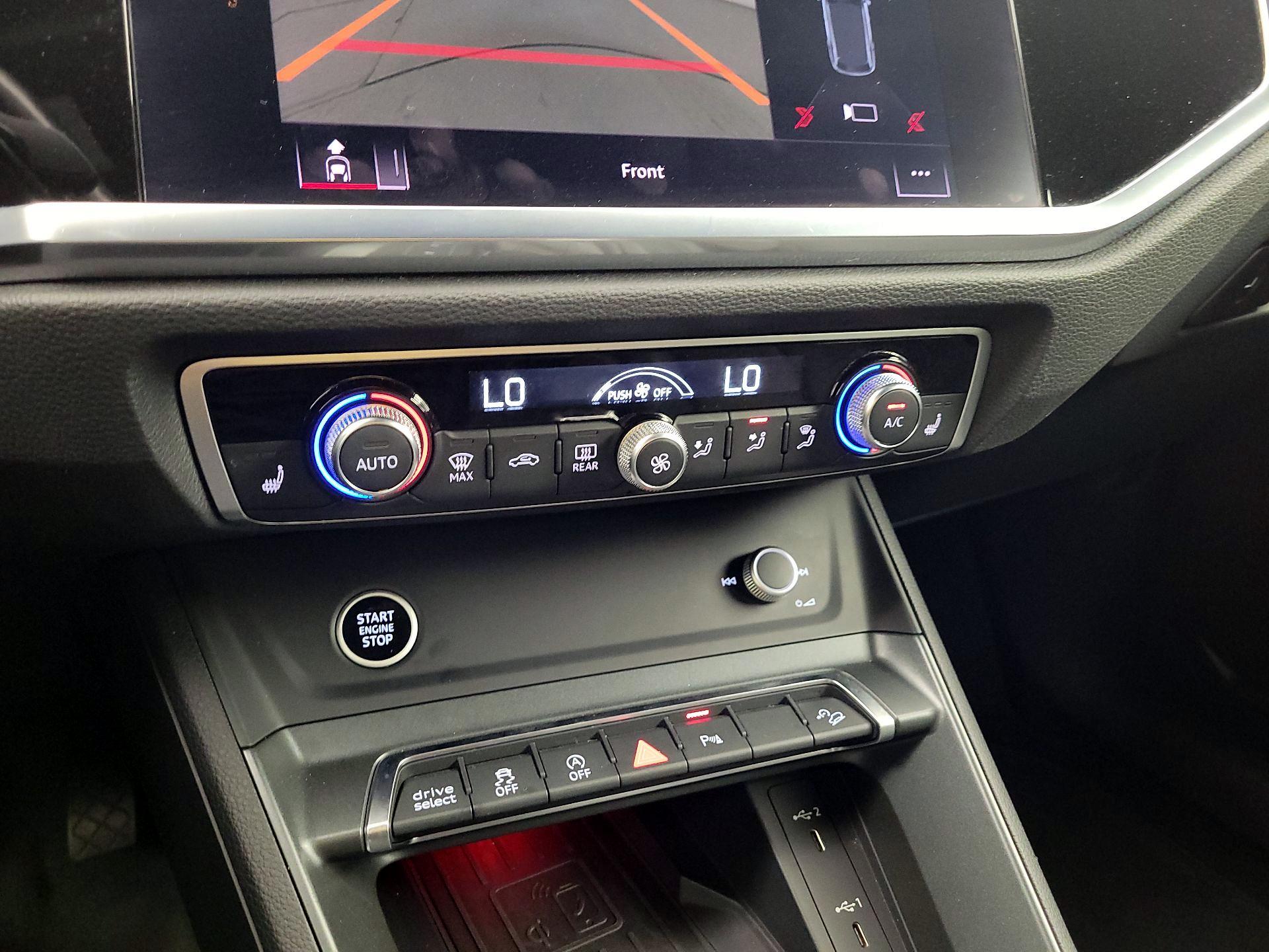 Thumbnail: 2022 Audi Q3 - 15