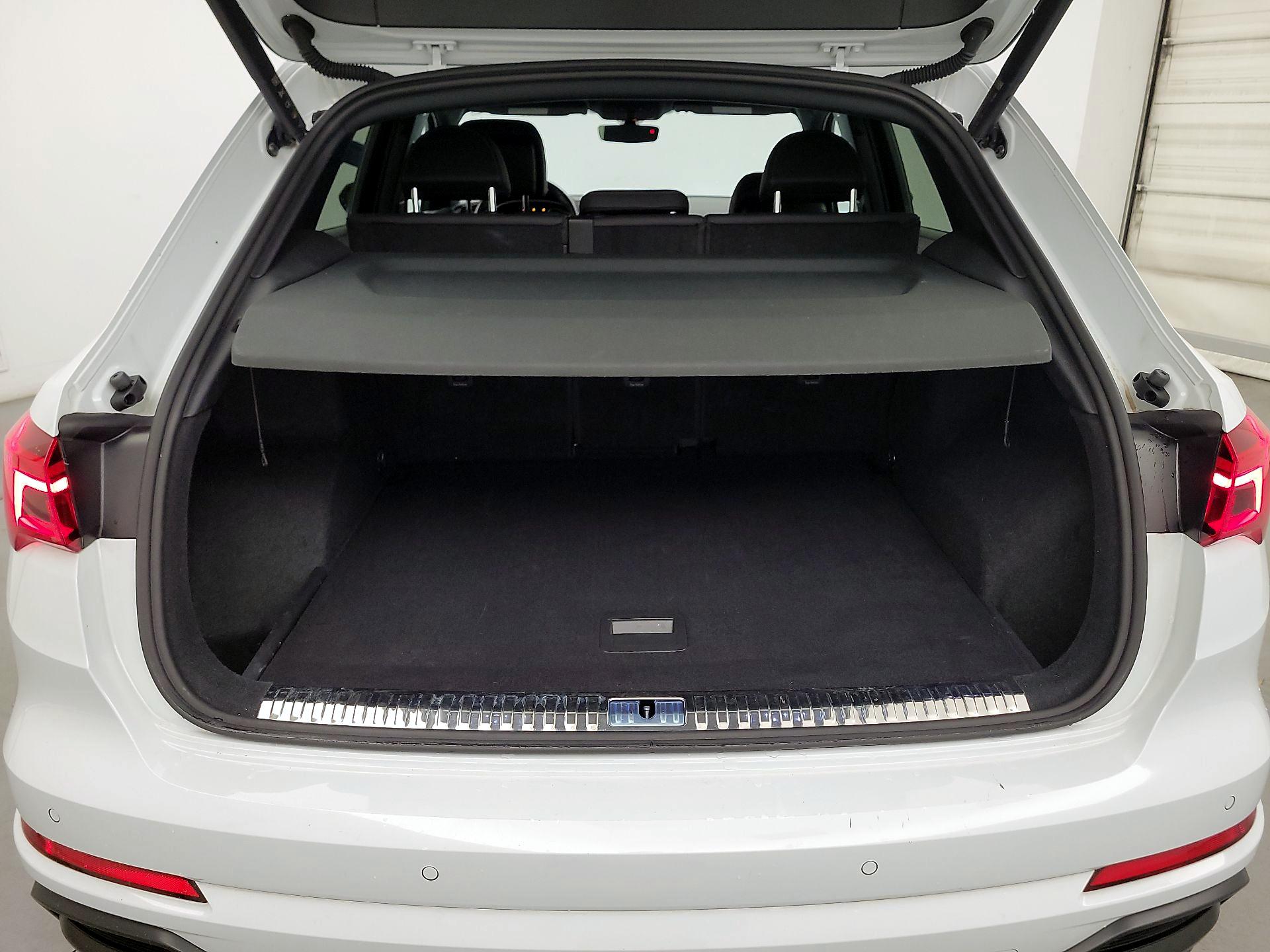 Thumbnail: 2022 Audi Q3 - 19