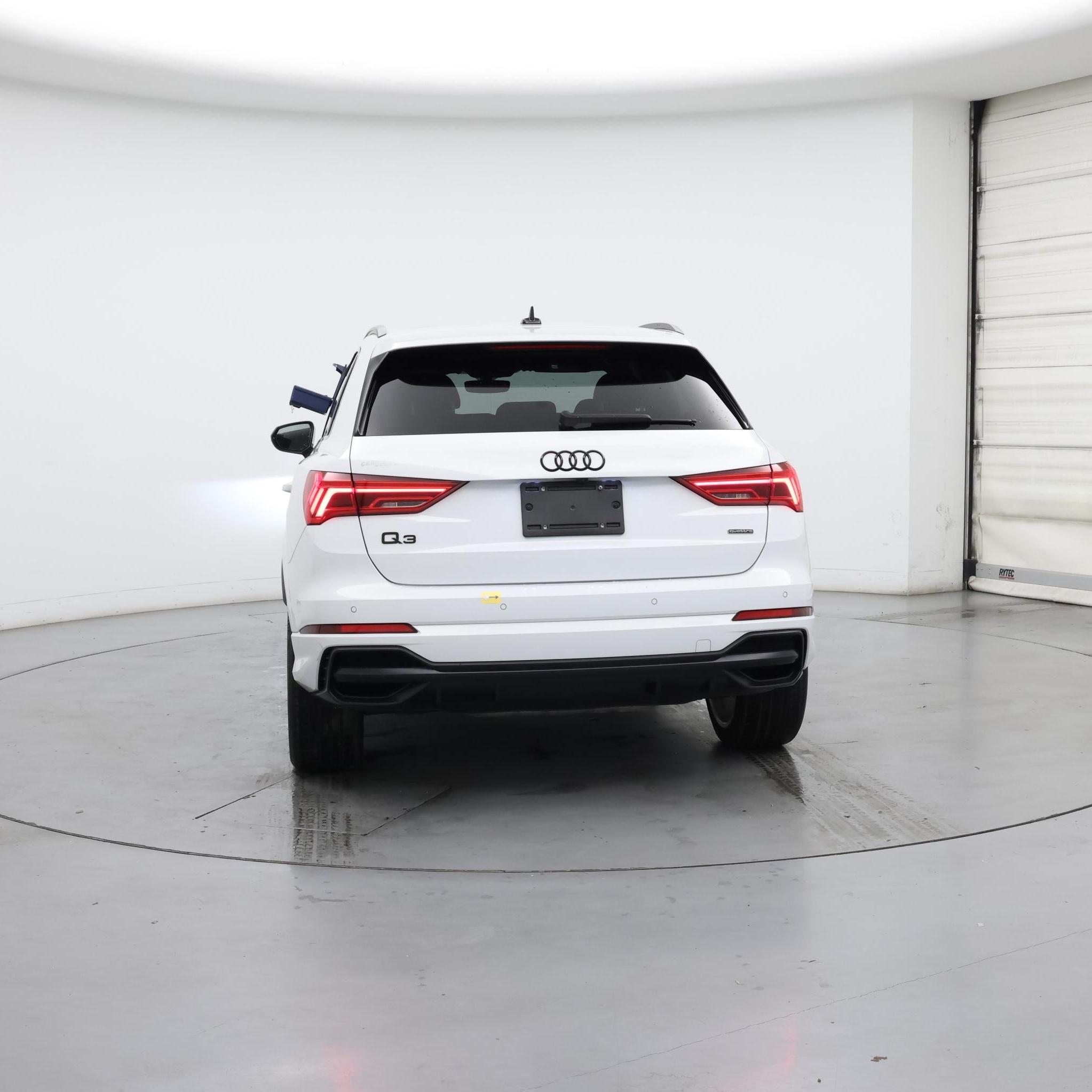 Thumbnail: 2022 Audi Q3 - 6