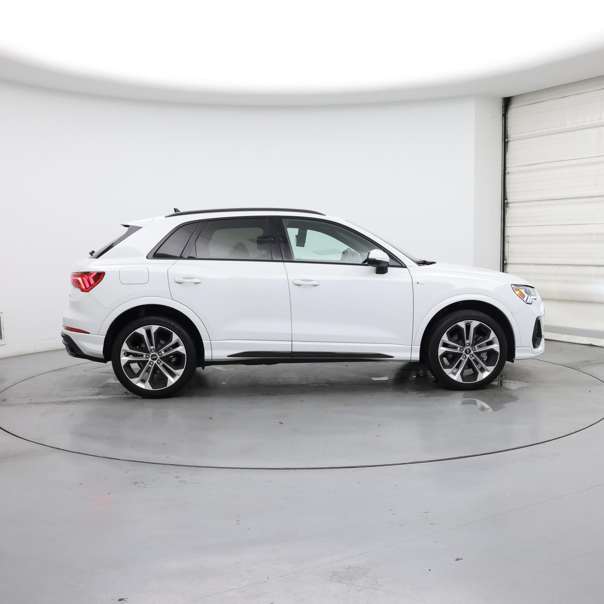 Thumbnail: 2022 Audi Q3 - 7