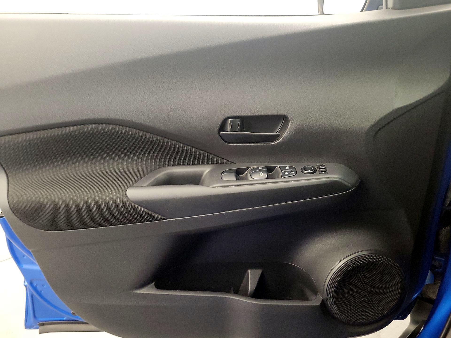 Thumbnail: 2021 Nissan Kicks - 12