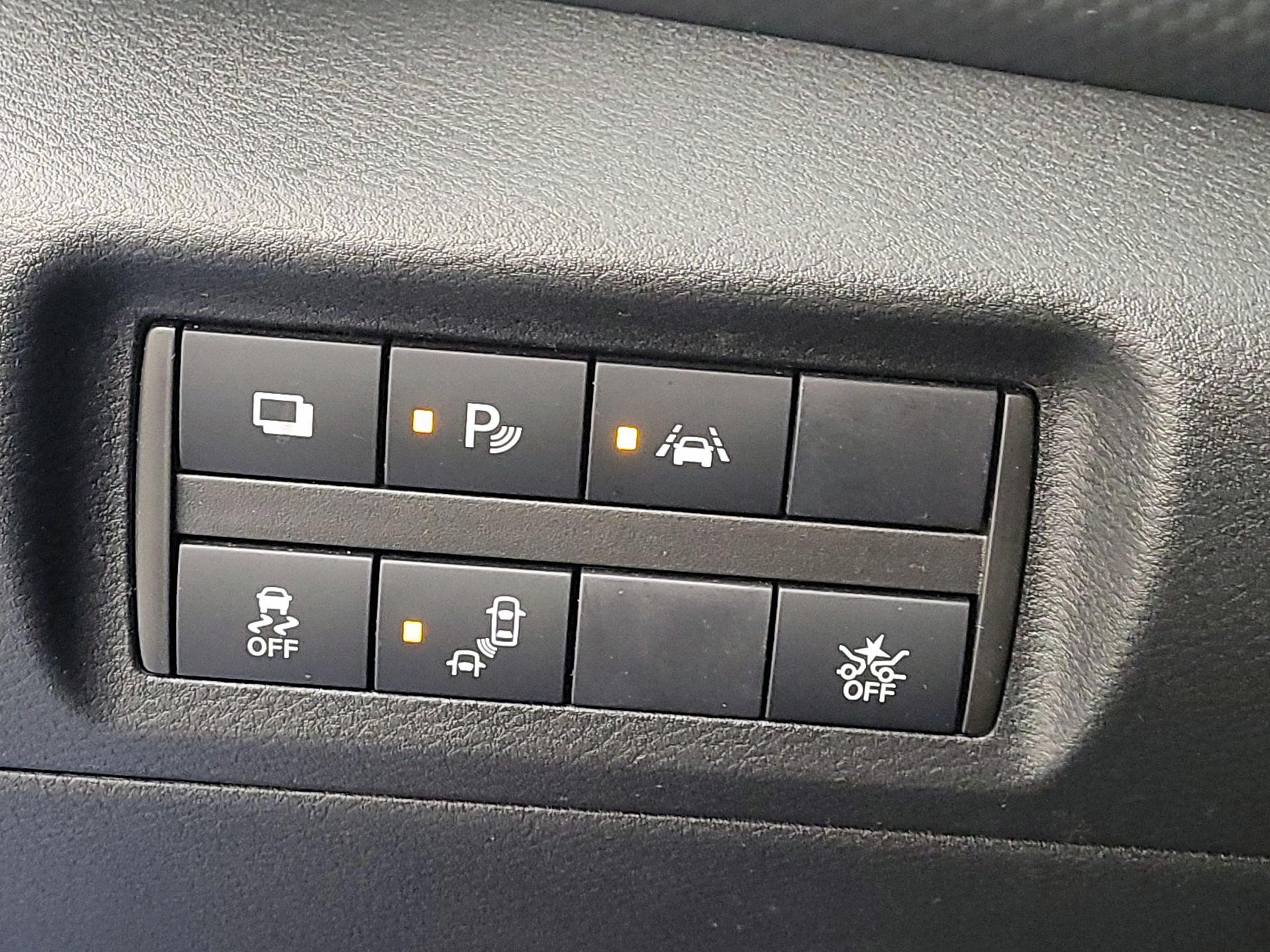 Thumbnail: 2021 Nissan Kicks - 13