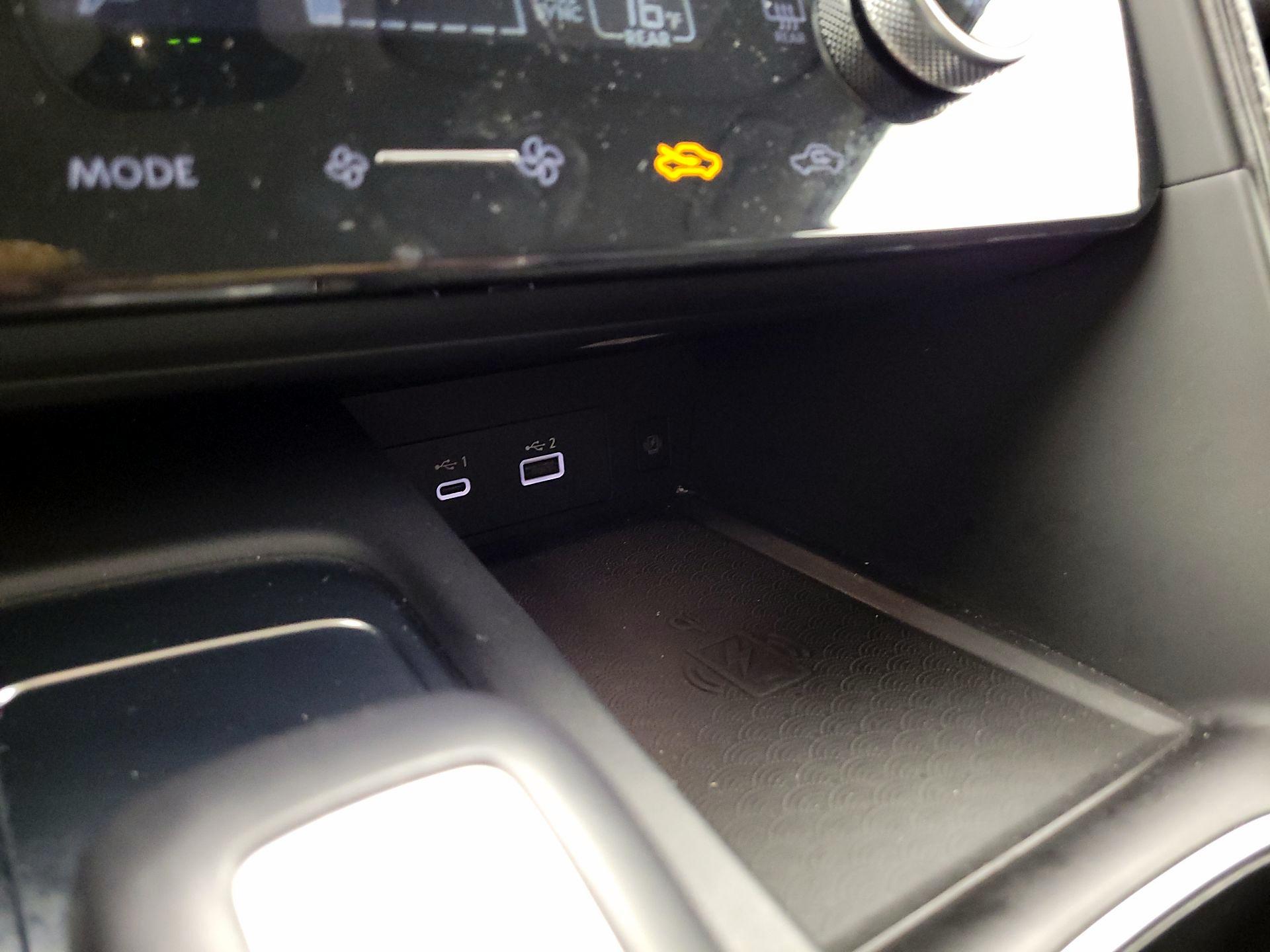 Thumbnail: 2023 INFINITI QX60 - 18