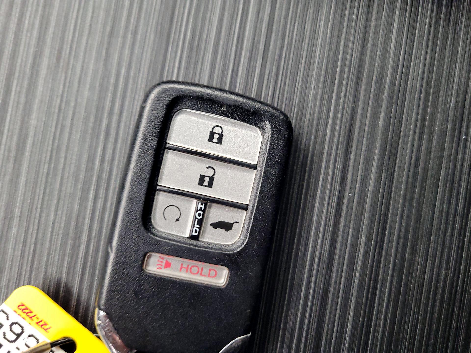 Thumbnail: 2022 Honda Pilot - 18