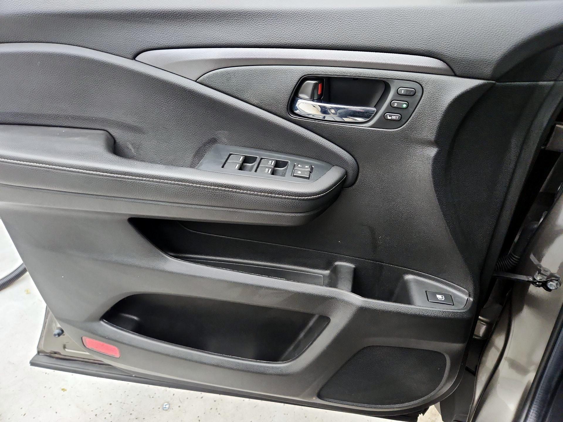 Thumbnail: 2023 Honda Ridgeline - 12