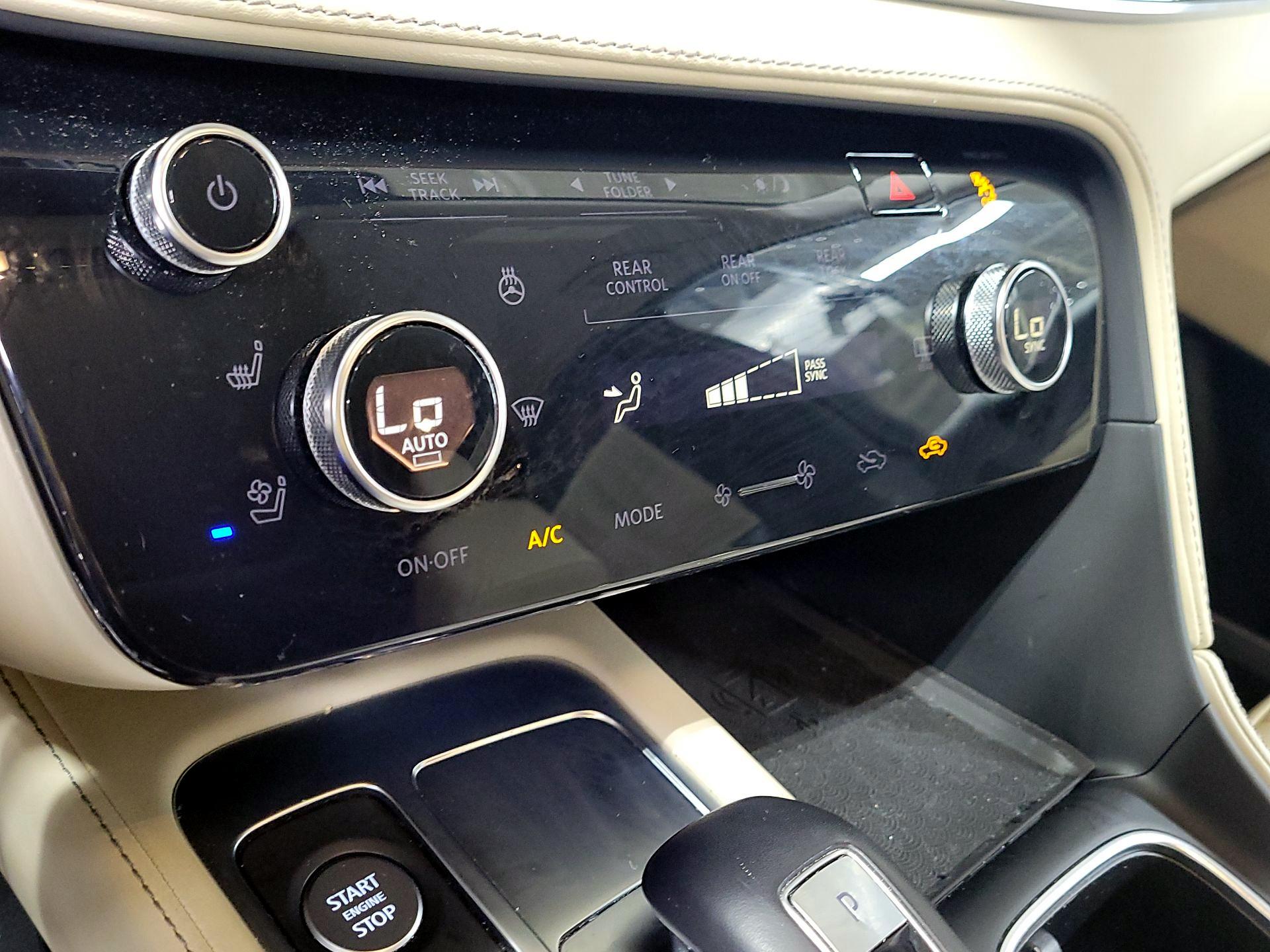 Thumbnail: 2023 INFINITI QX60 - 14