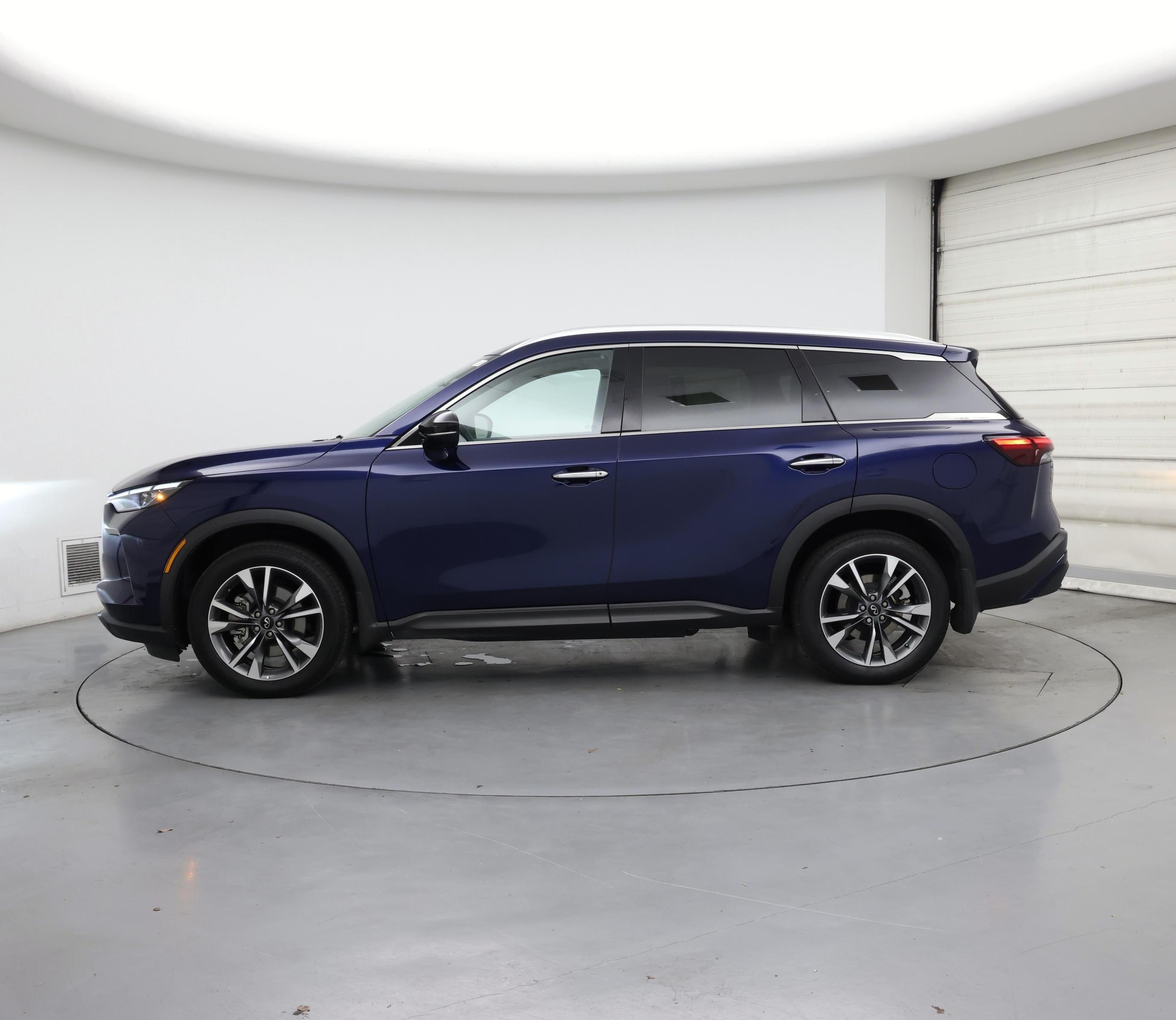 Thumbnail: 2023 INFINITI QX60 - 3