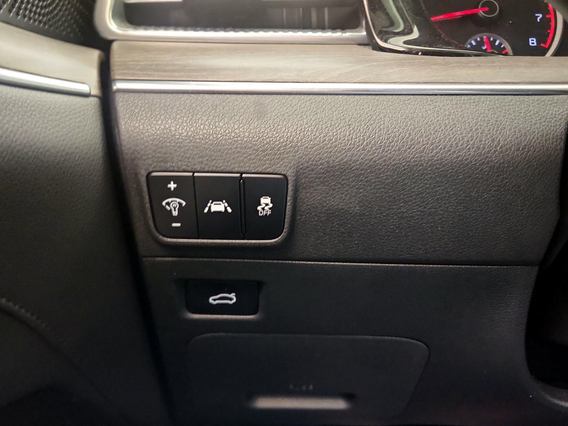 Thumbnail: 2021 Kia K5 - 13