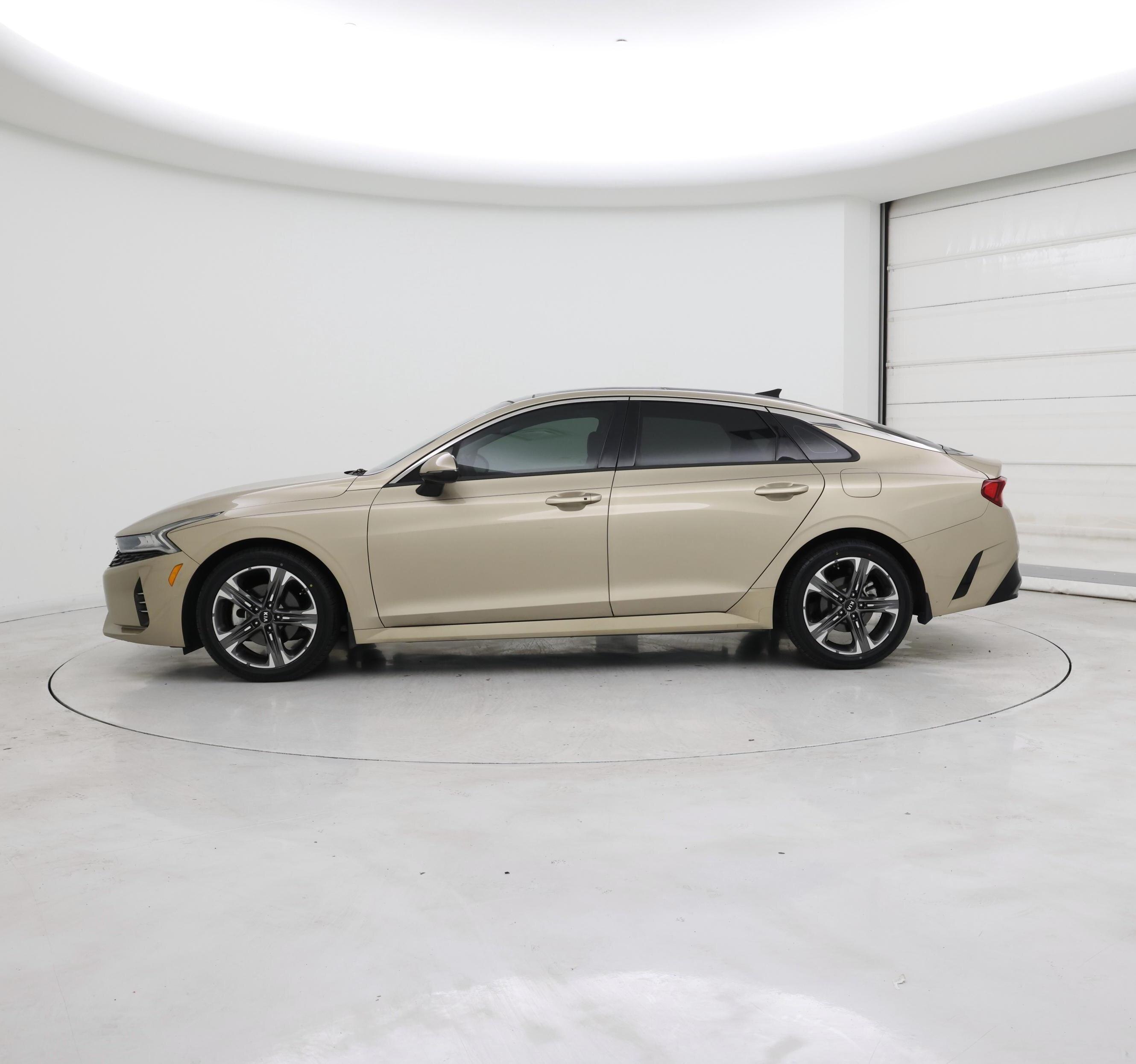 Thumbnail: 2021 Kia K5 - 3