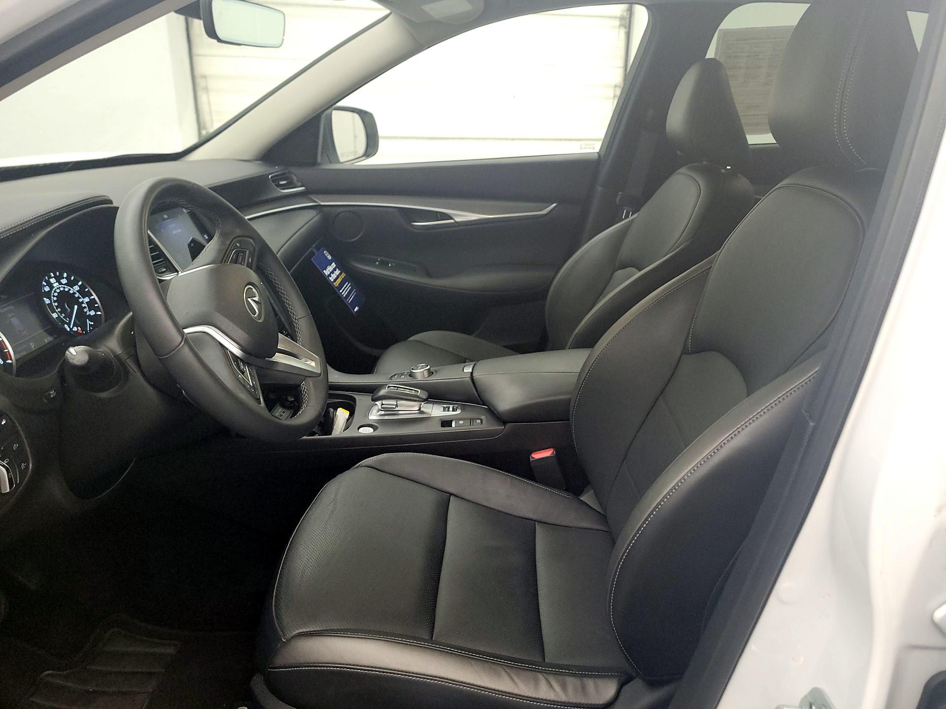 Thumbnail: 2023 INFINITI QX50 - 11