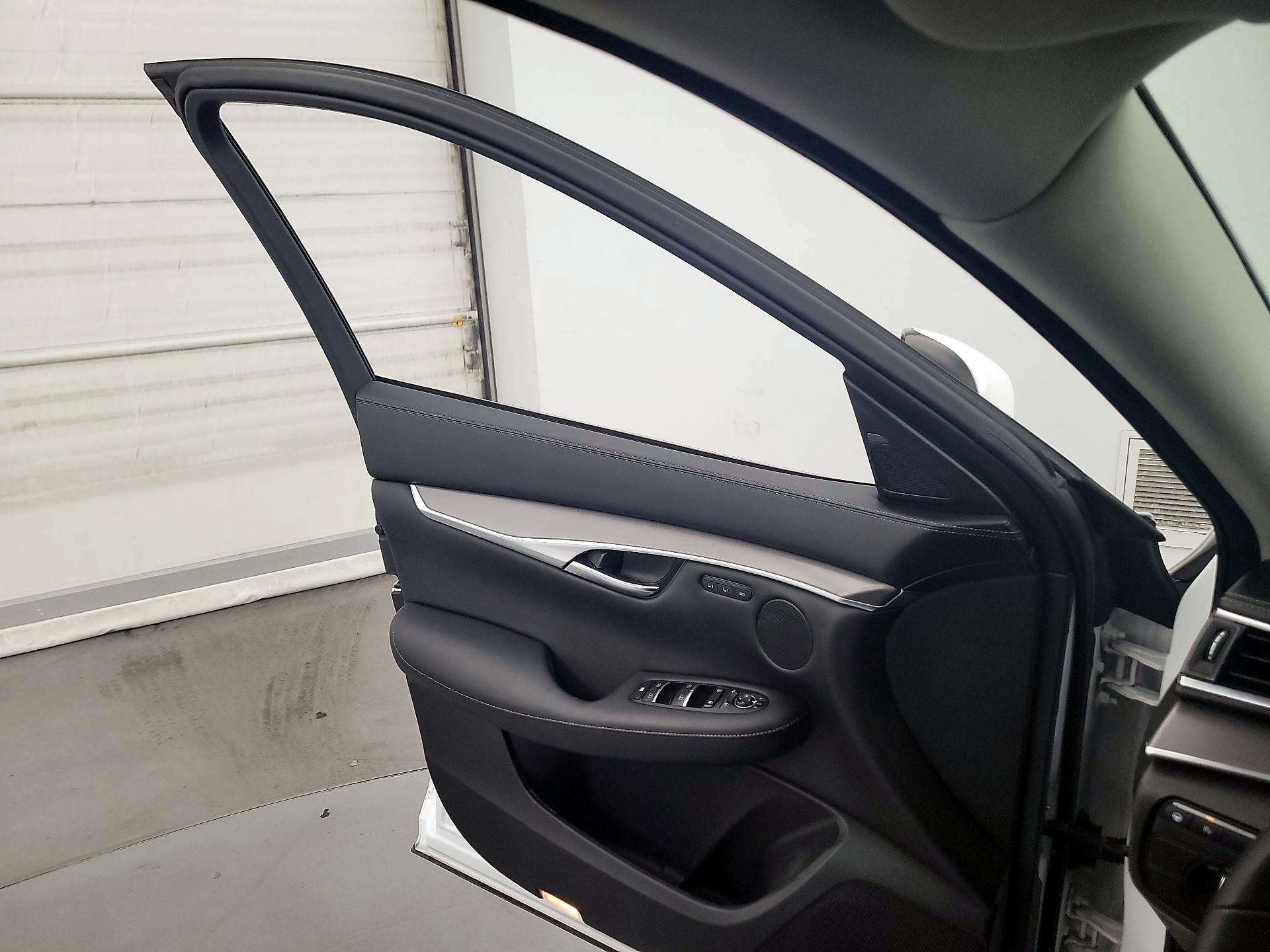 Thumbnail: 2023 INFINITI QX50 - 12