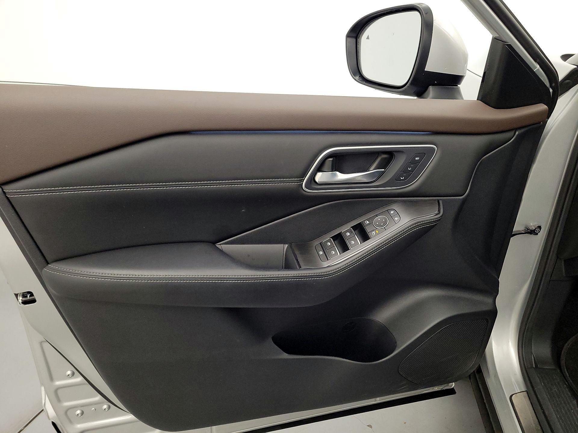 Thumbnail: 2023 Nissan Rogue - 12