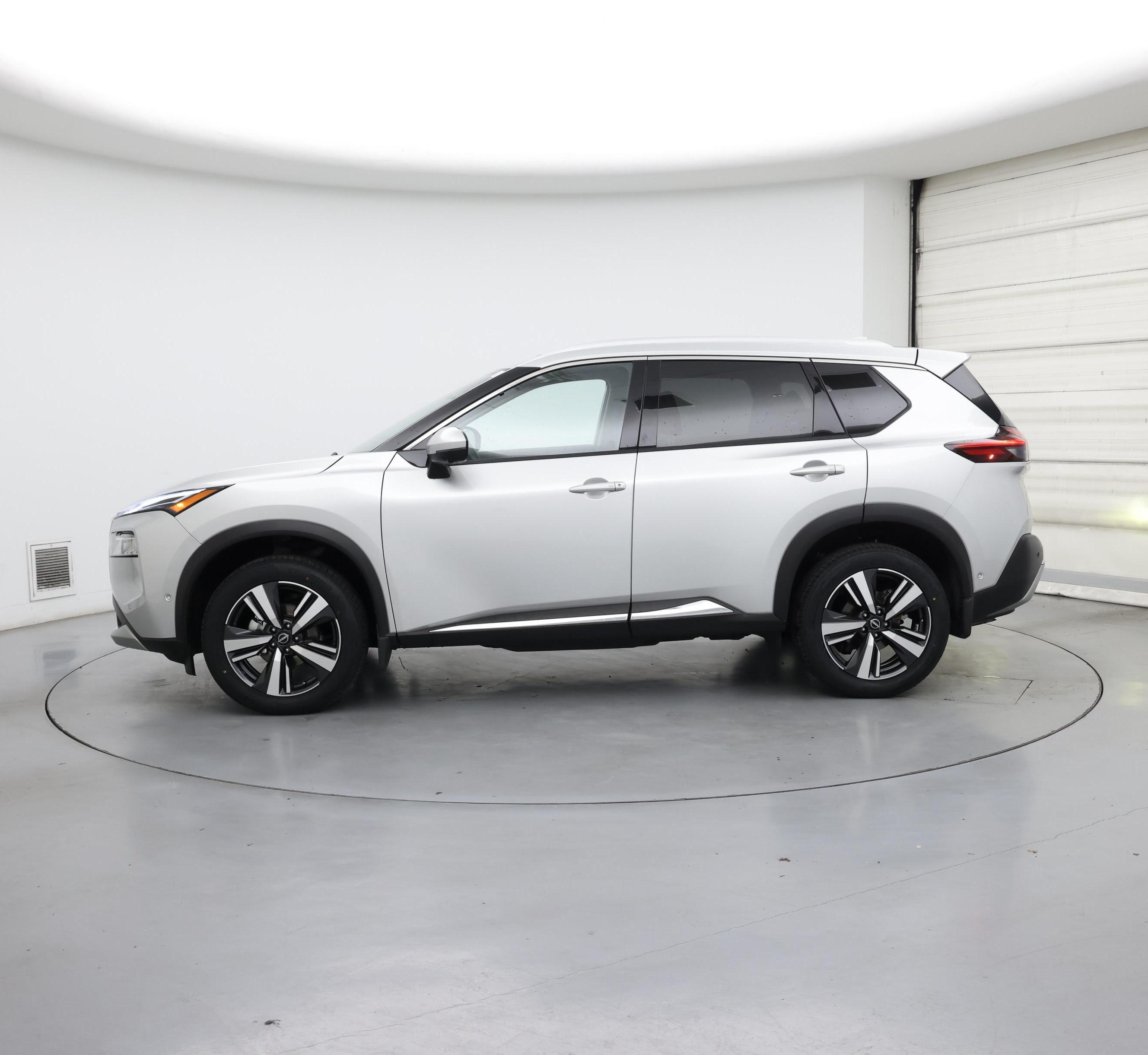 Thumbnail: 2023 Nissan Rogue - 3