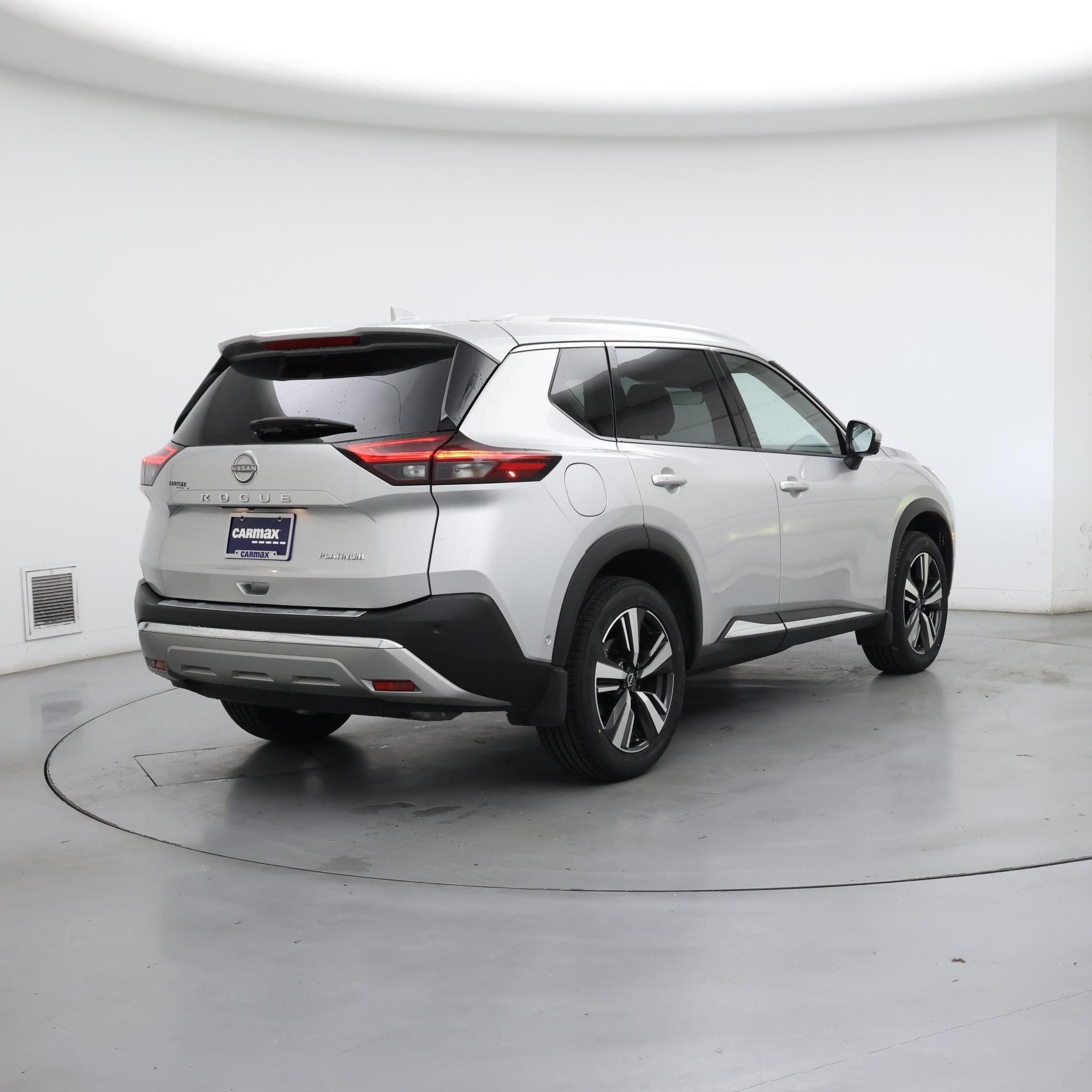 Thumbnail: 2023 Nissan Rogue - 8