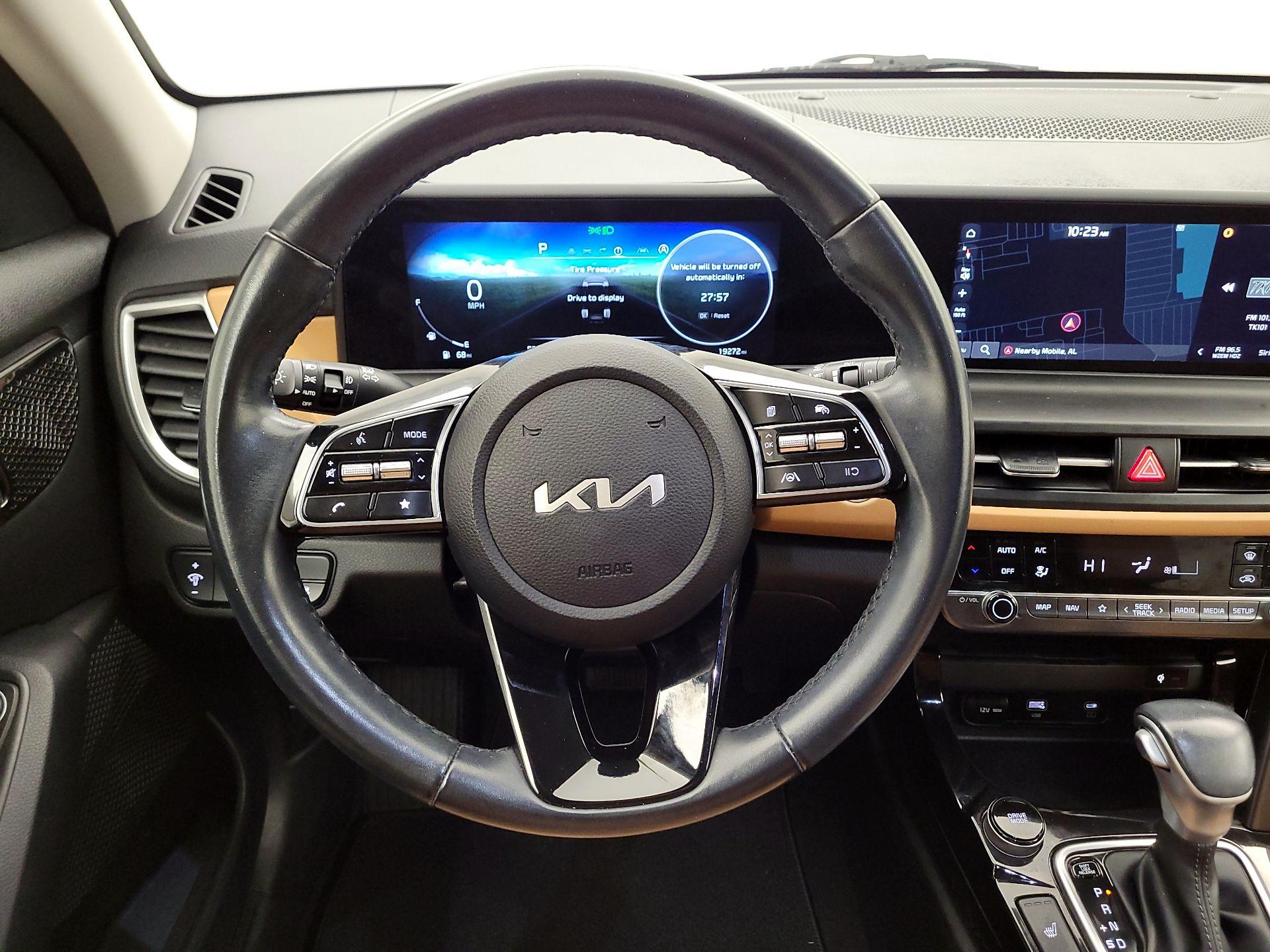 Thumbnail: 2024 Kia Seltos - 10