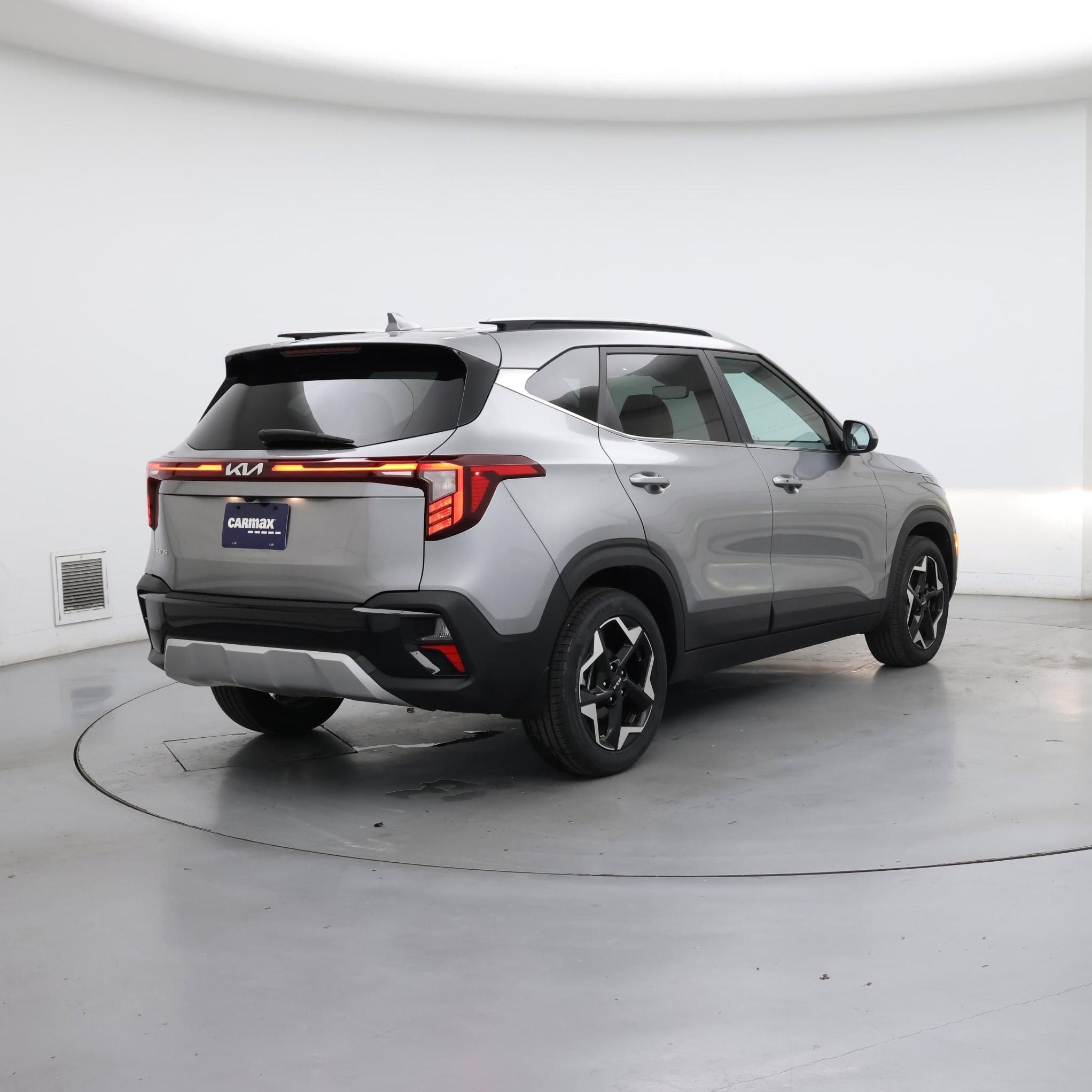 Thumbnail: 2024 Kia Seltos - 8