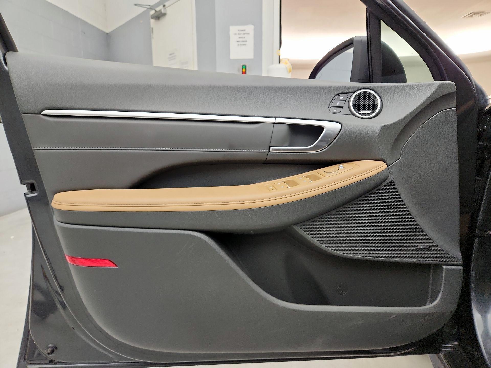 Thumbnail: 2022 Hyundai Sonata - 12