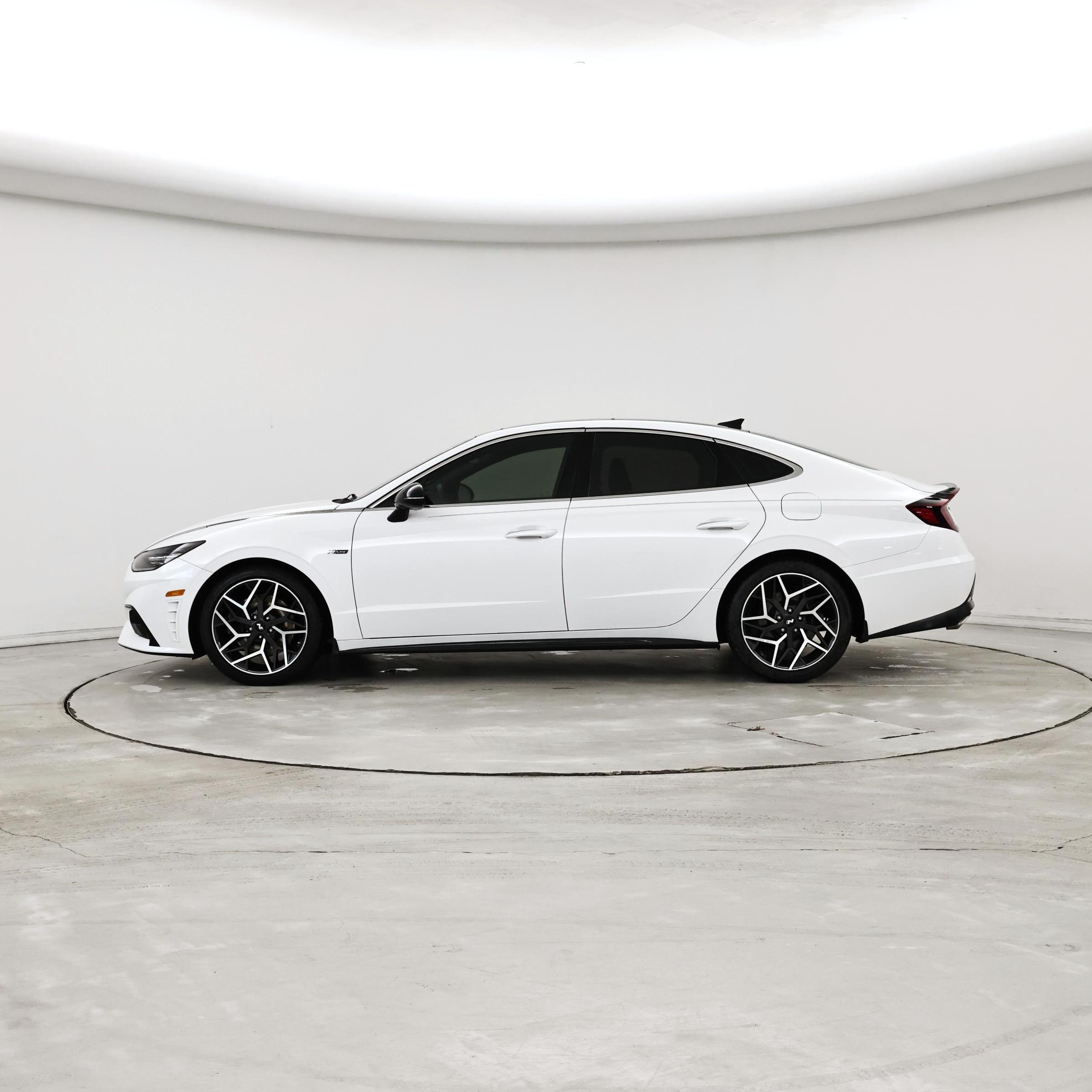 Thumbnail: 2023 Hyundai Sonata - 3