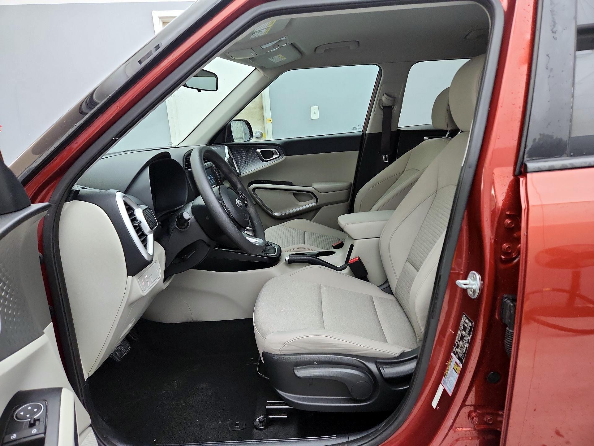 Thumbnail: 2020 Kia Soul - 11