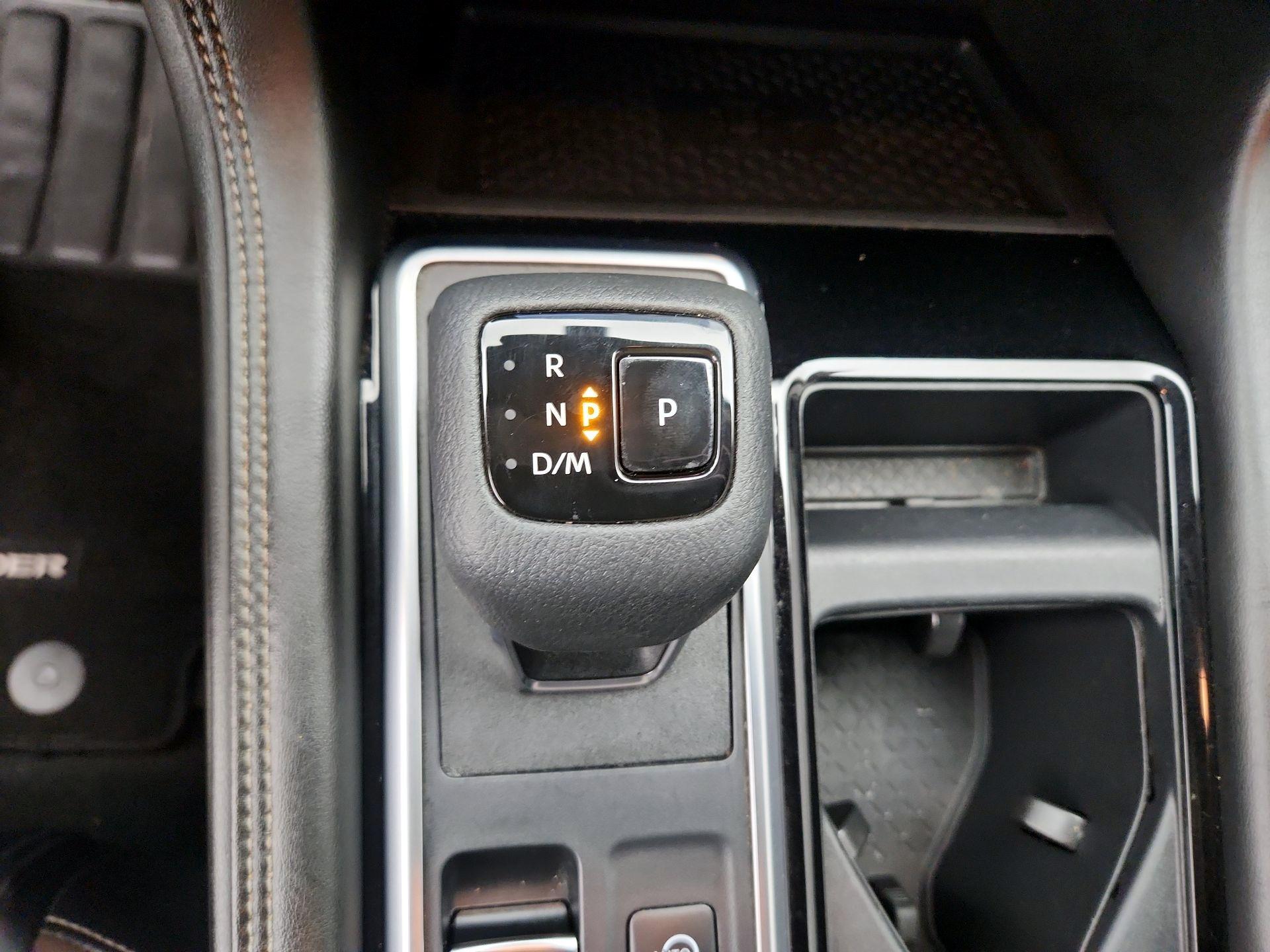 Thumbnail: 2022 Nissan Pathfinder - 18