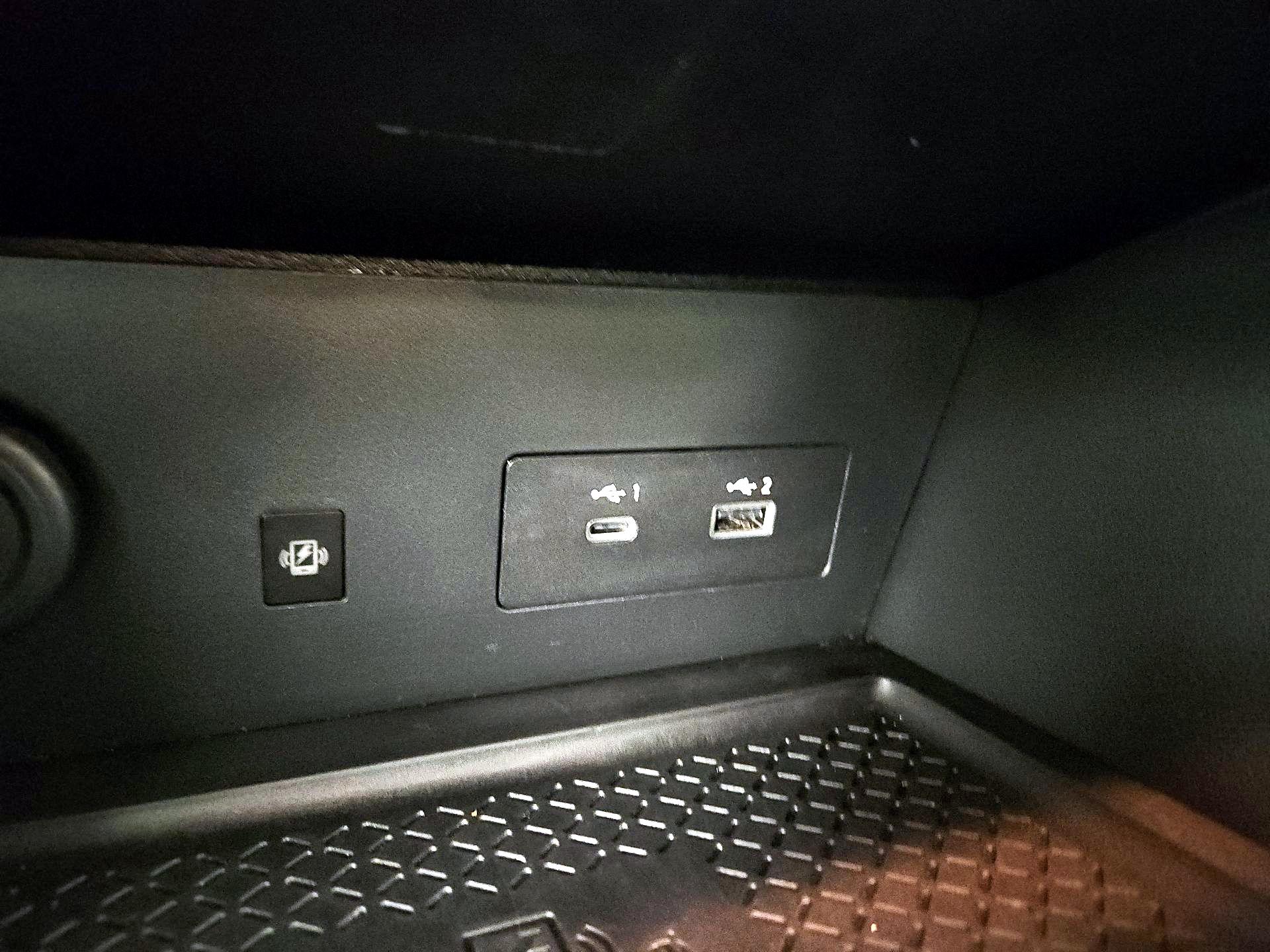 Thumbnail: 2022 Nissan Pathfinder - 19