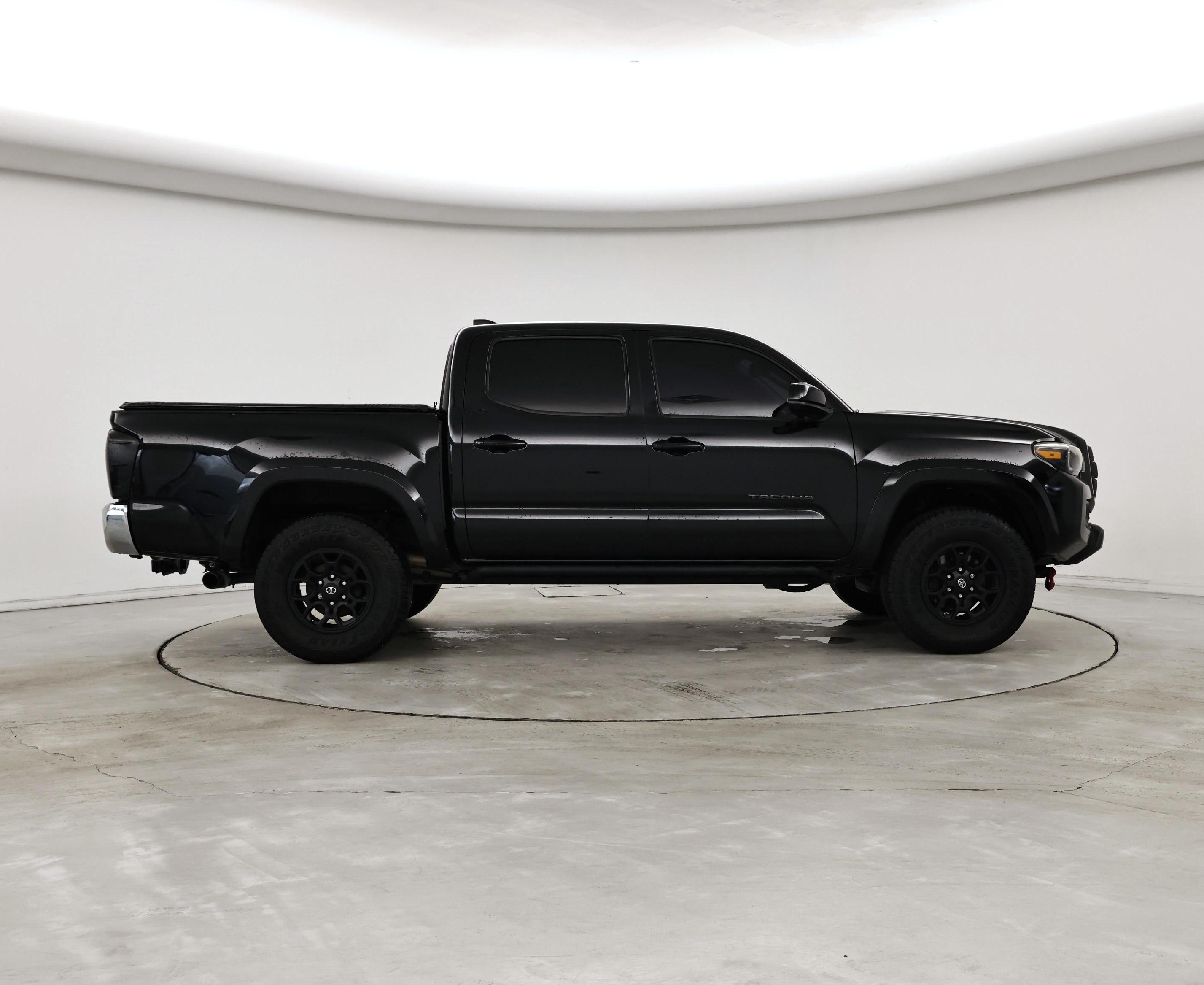 Thumbnail: 2021 Toyota Tacoma - 7