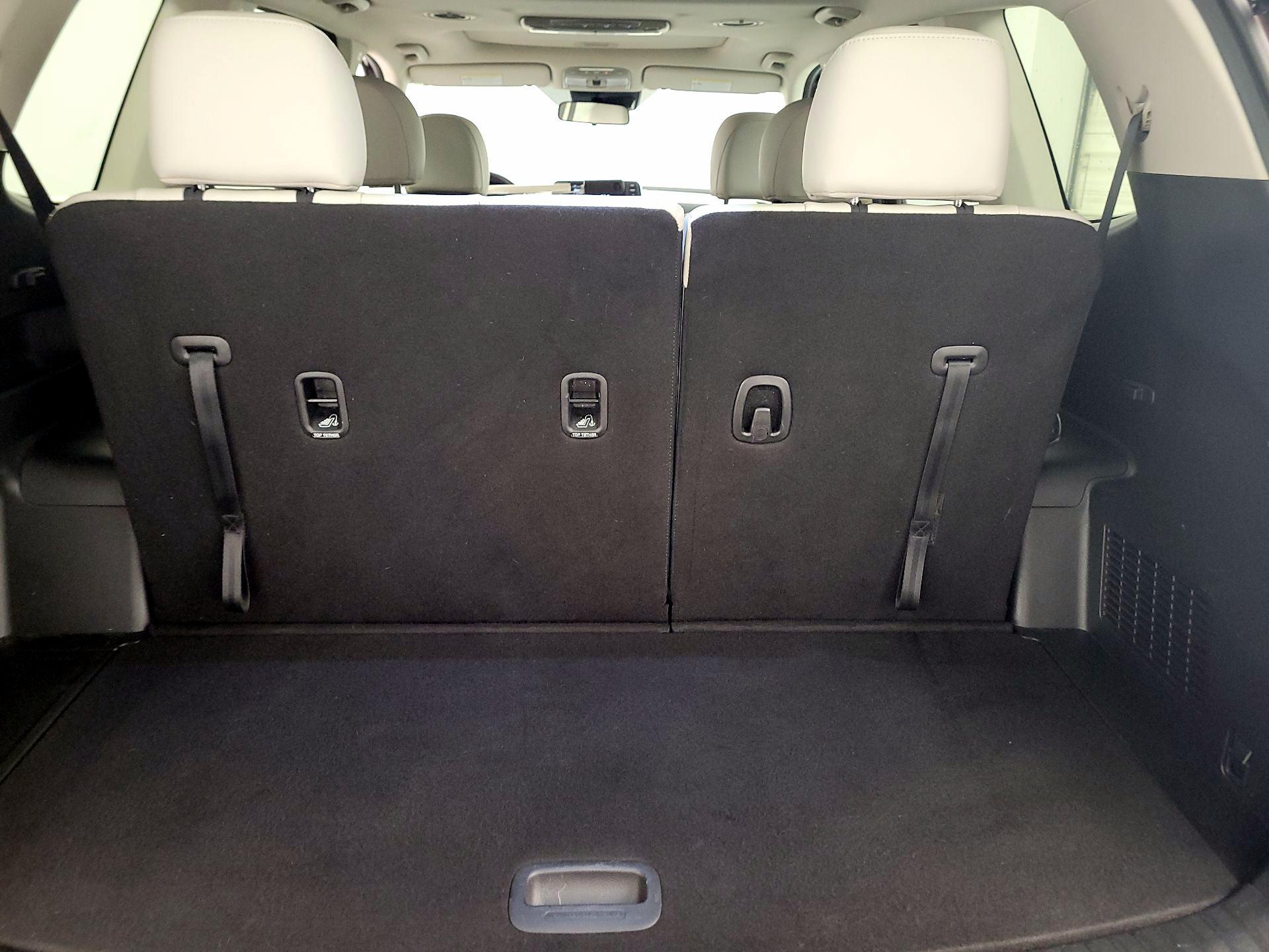 Thumbnail: 2021 Kia Telluride - 16