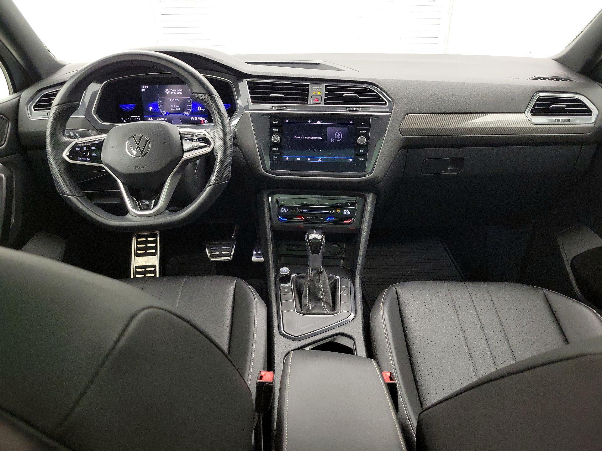 Thumbnail: 2022 Volkswagen Tiguan - 9