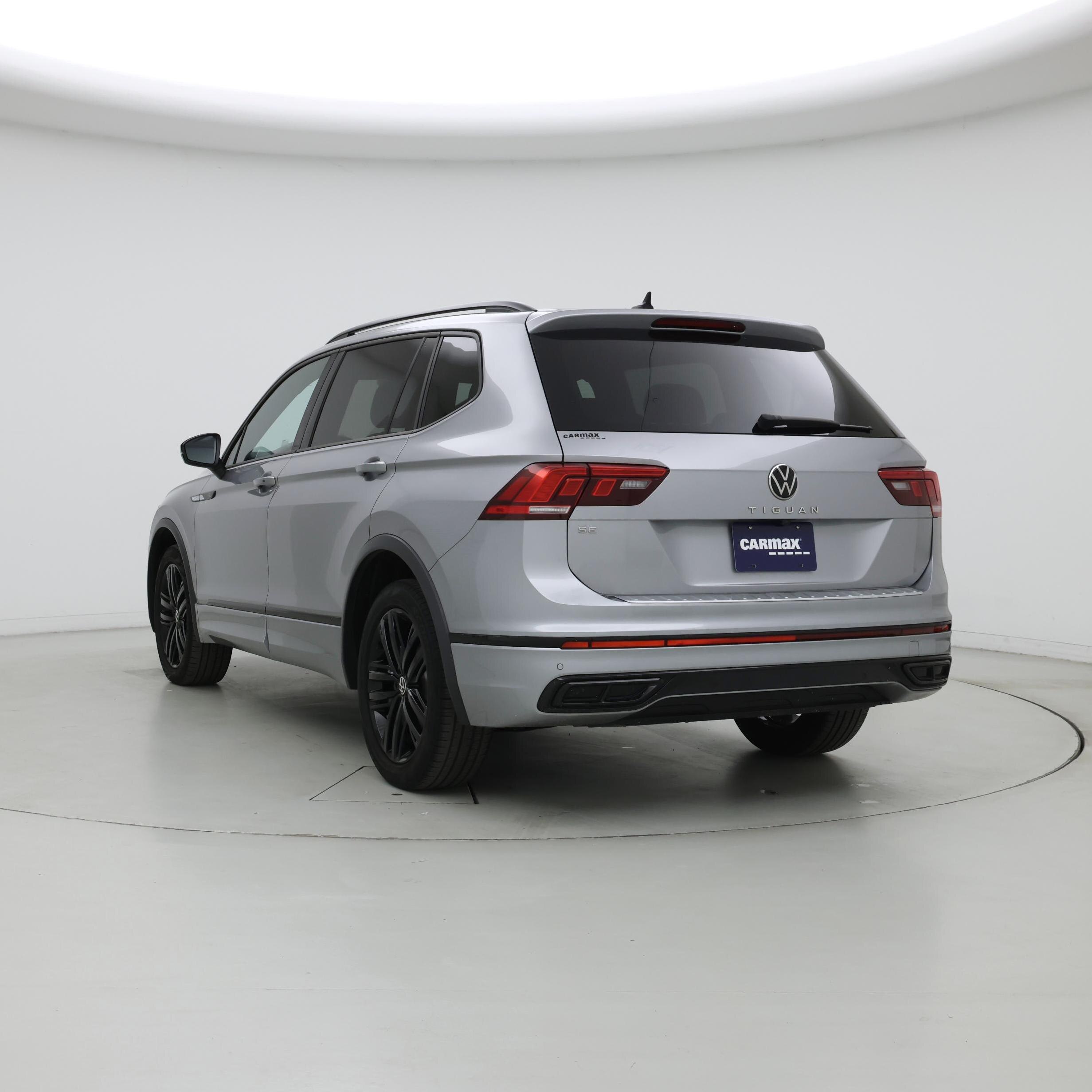 Thumbnail: 2022 Volkswagen Tiguan - 2