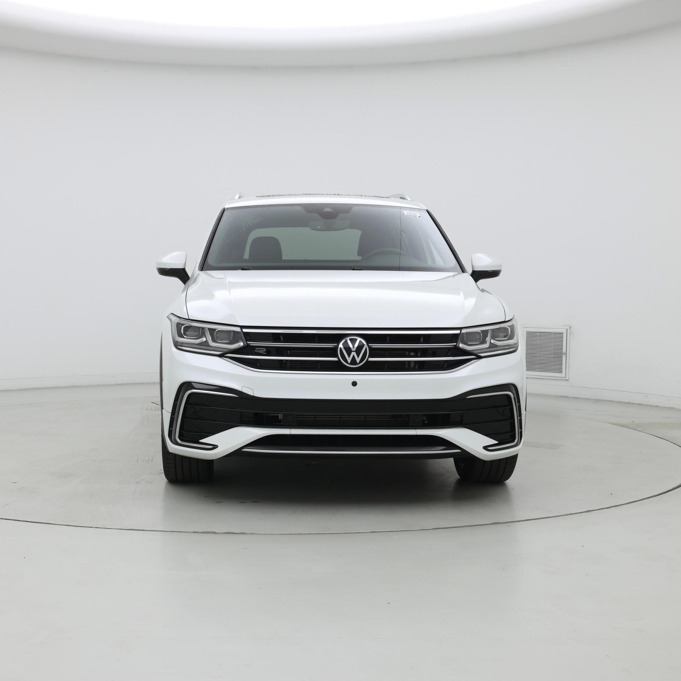 Thumbnail: 2022 Volkswagen Tiguan - 5