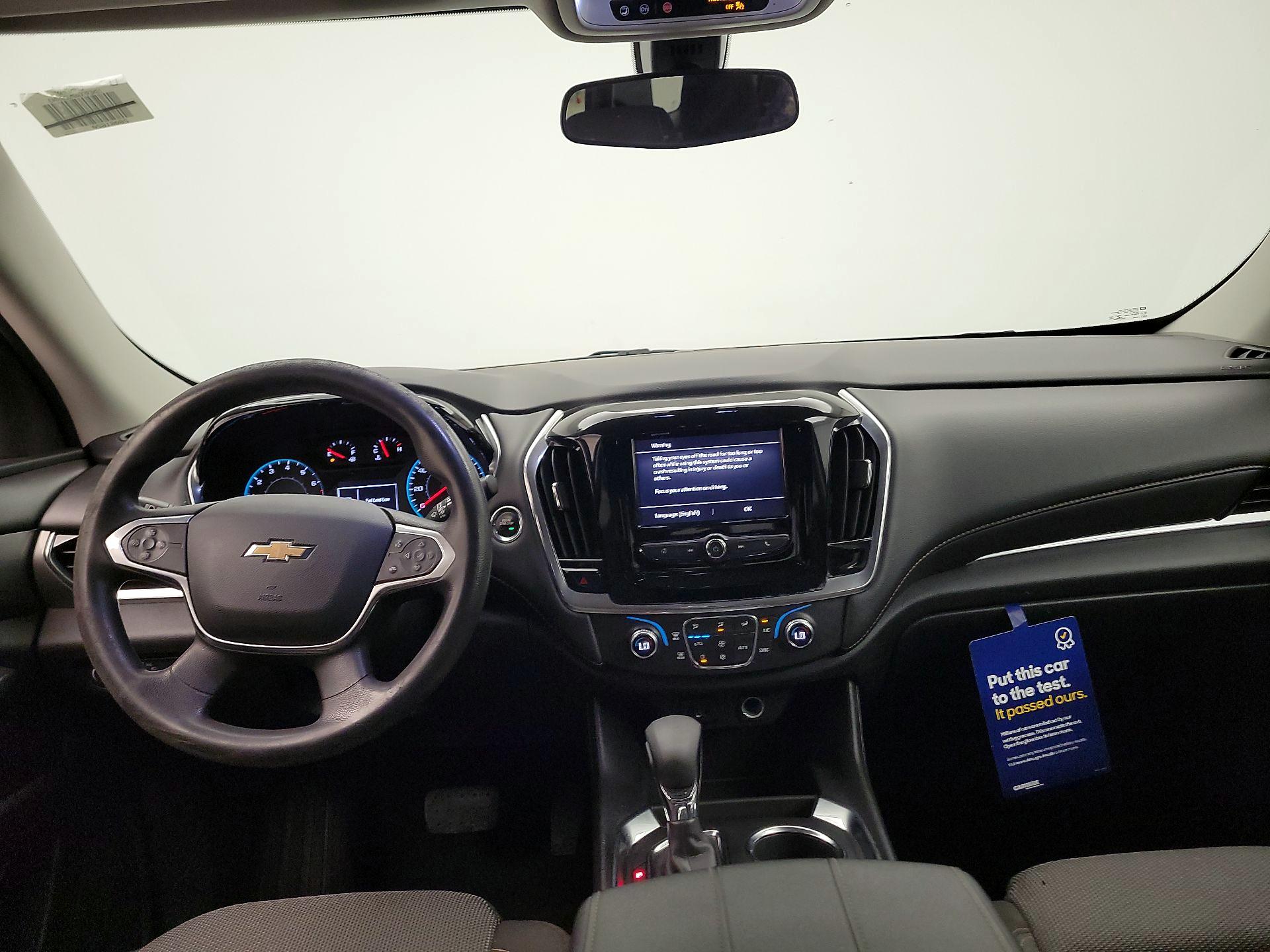 Thumbnail: 2021 Chevrolet Traverse - 9