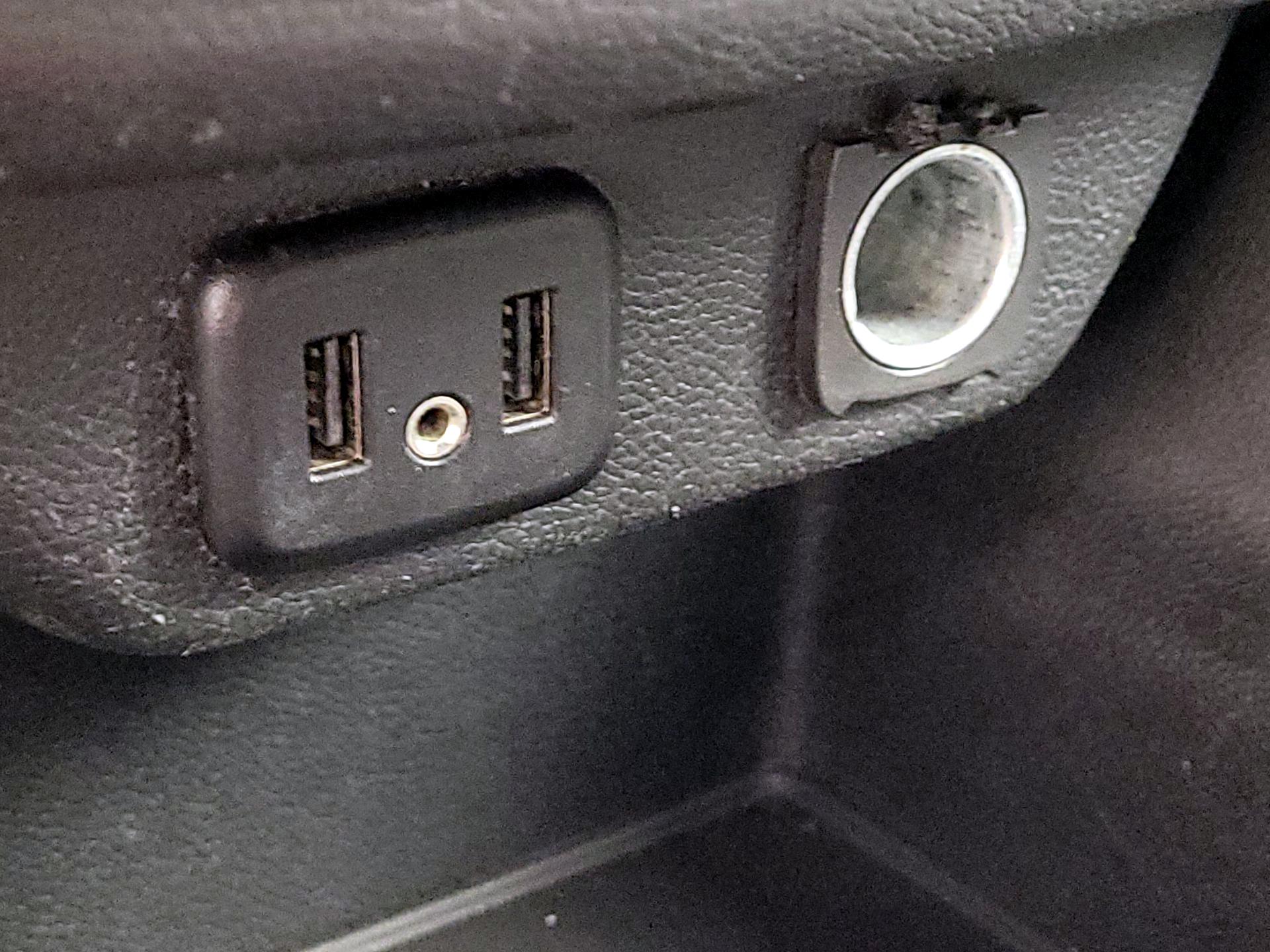 Thumbnail: 2021 Chevrolet Traverse - 18