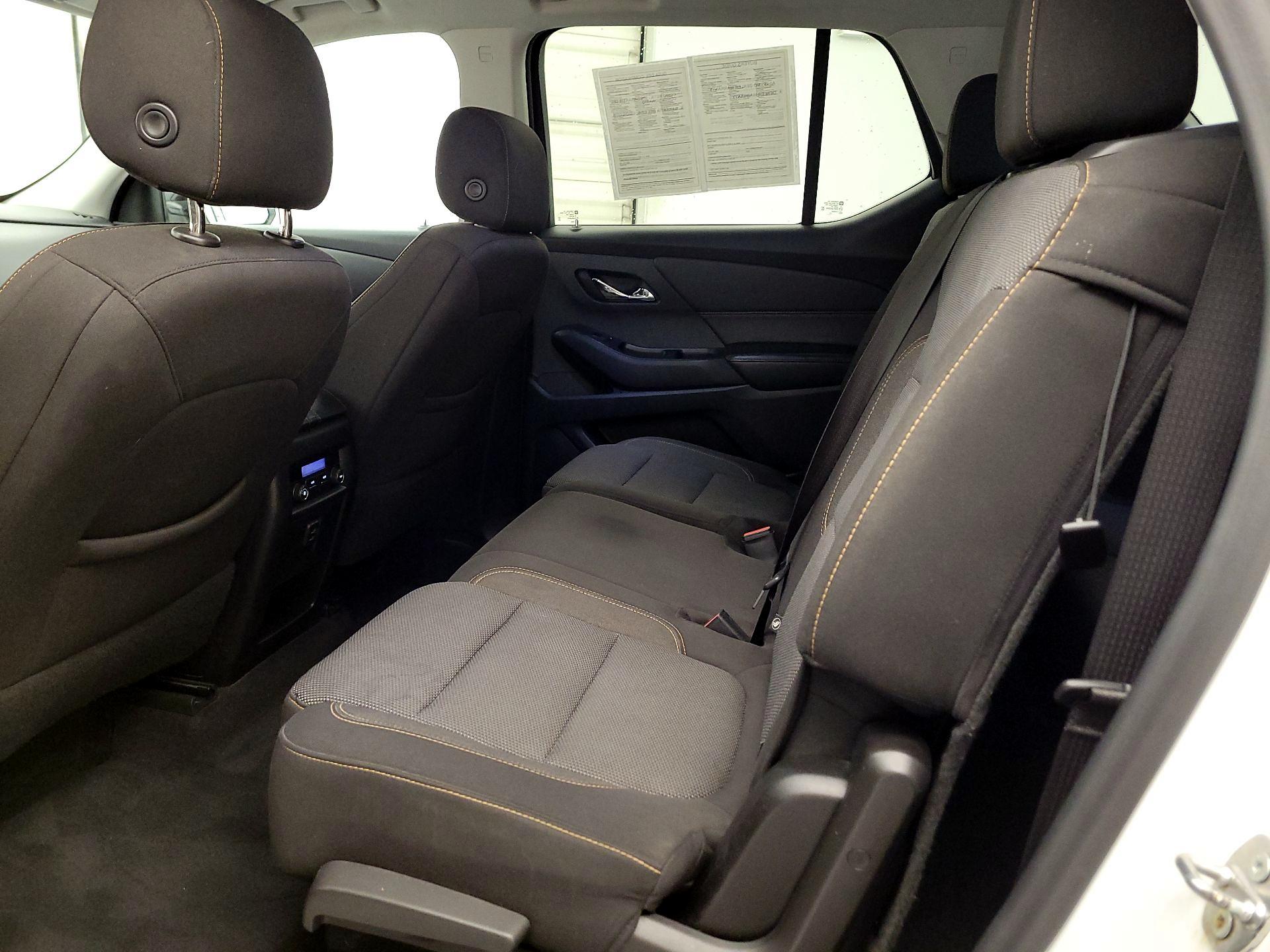 Thumbnail: 2021 Chevrolet Traverse - 19