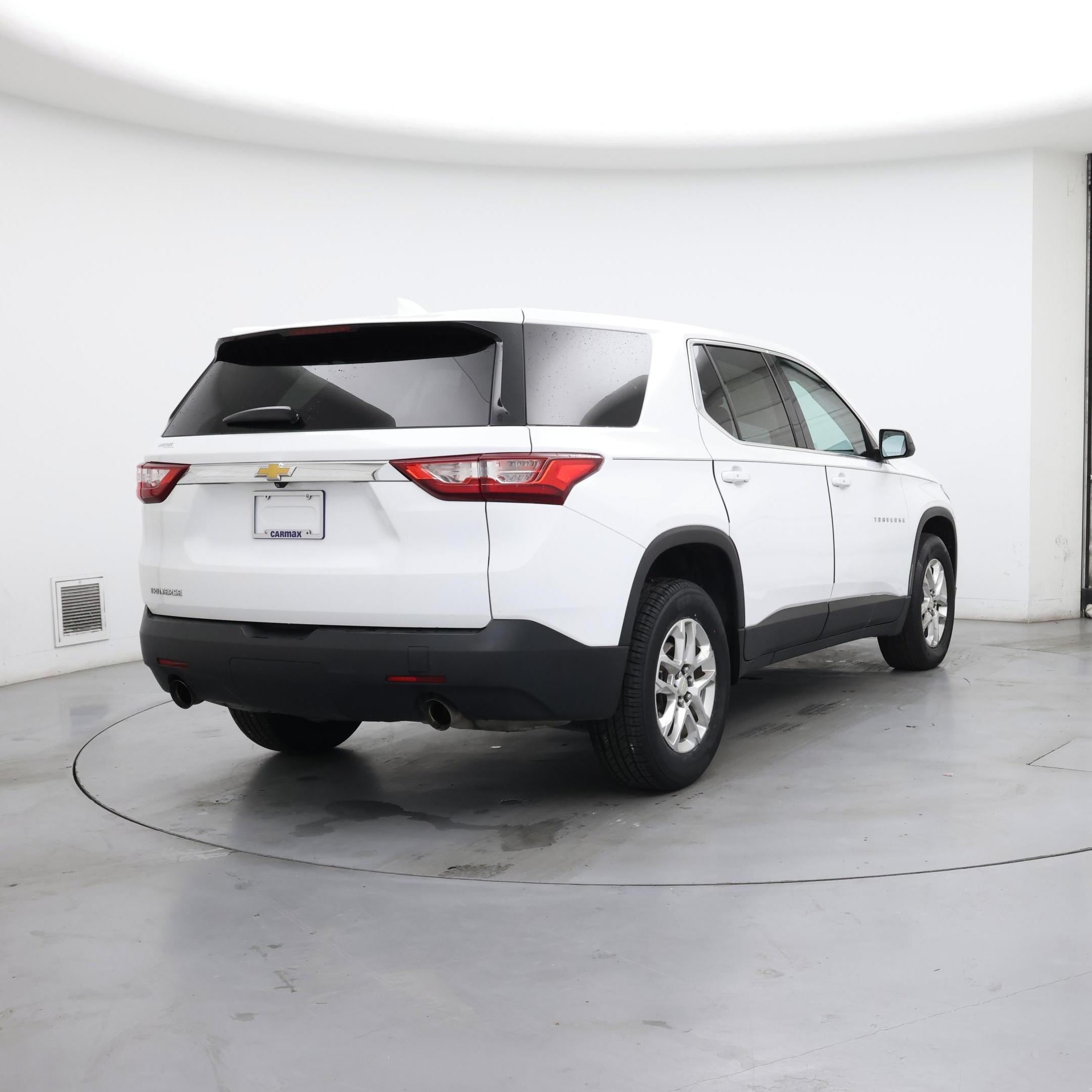 Thumbnail: 2021 Chevrolet Traverse - 8