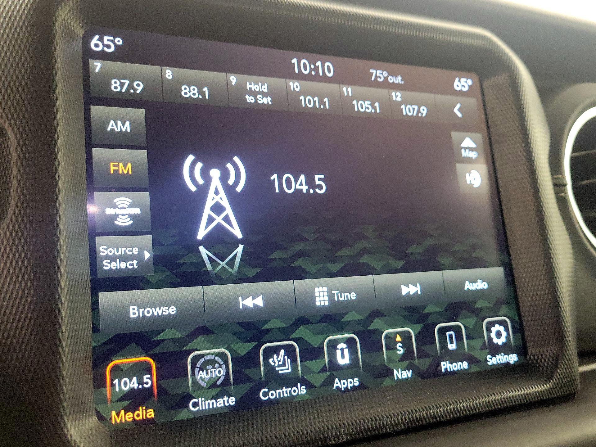 Thumbnail: 2021 Jeep Wrangler - 16