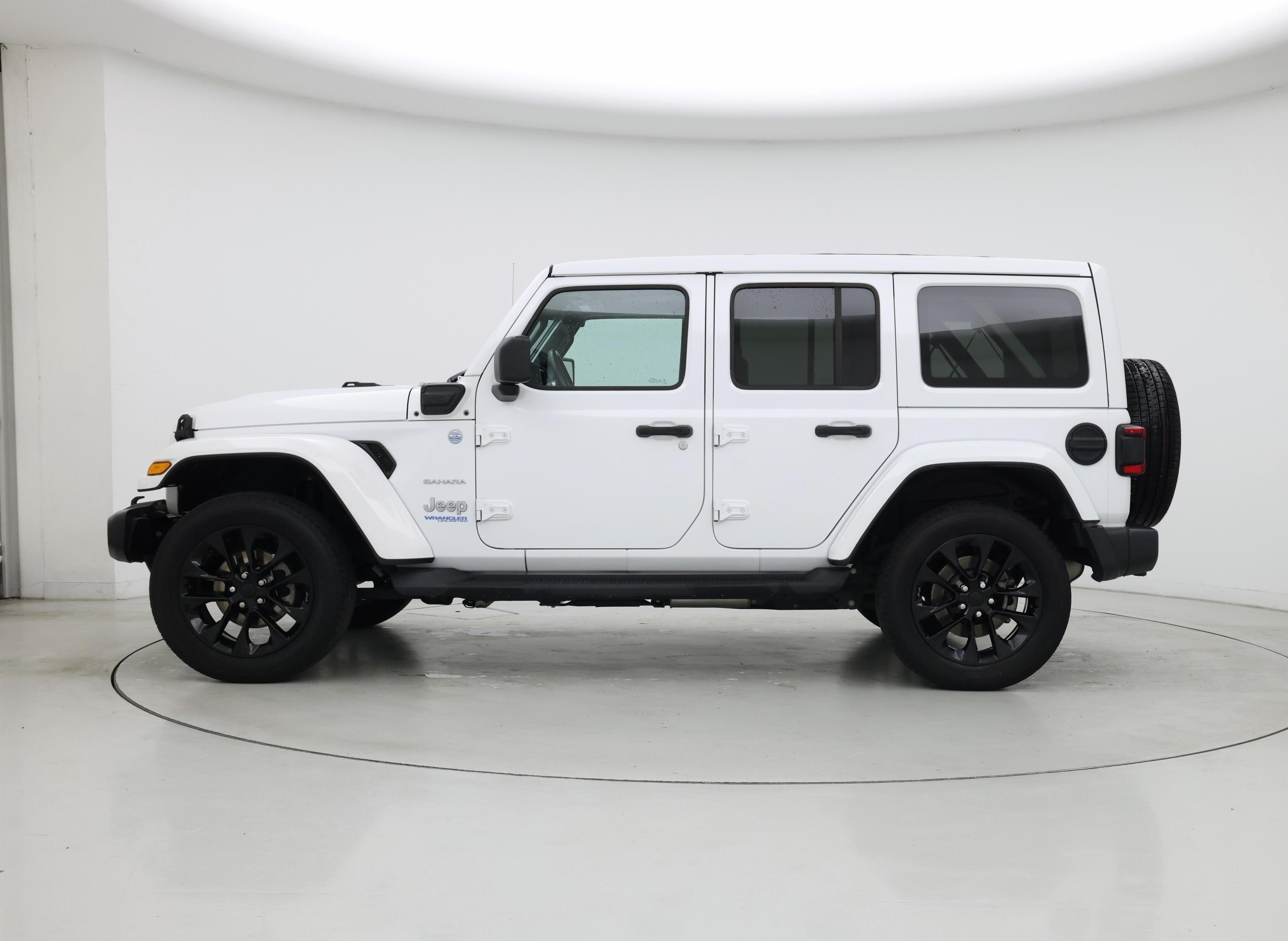 Thumbnail: 2021 Jeep Wrangler - 3