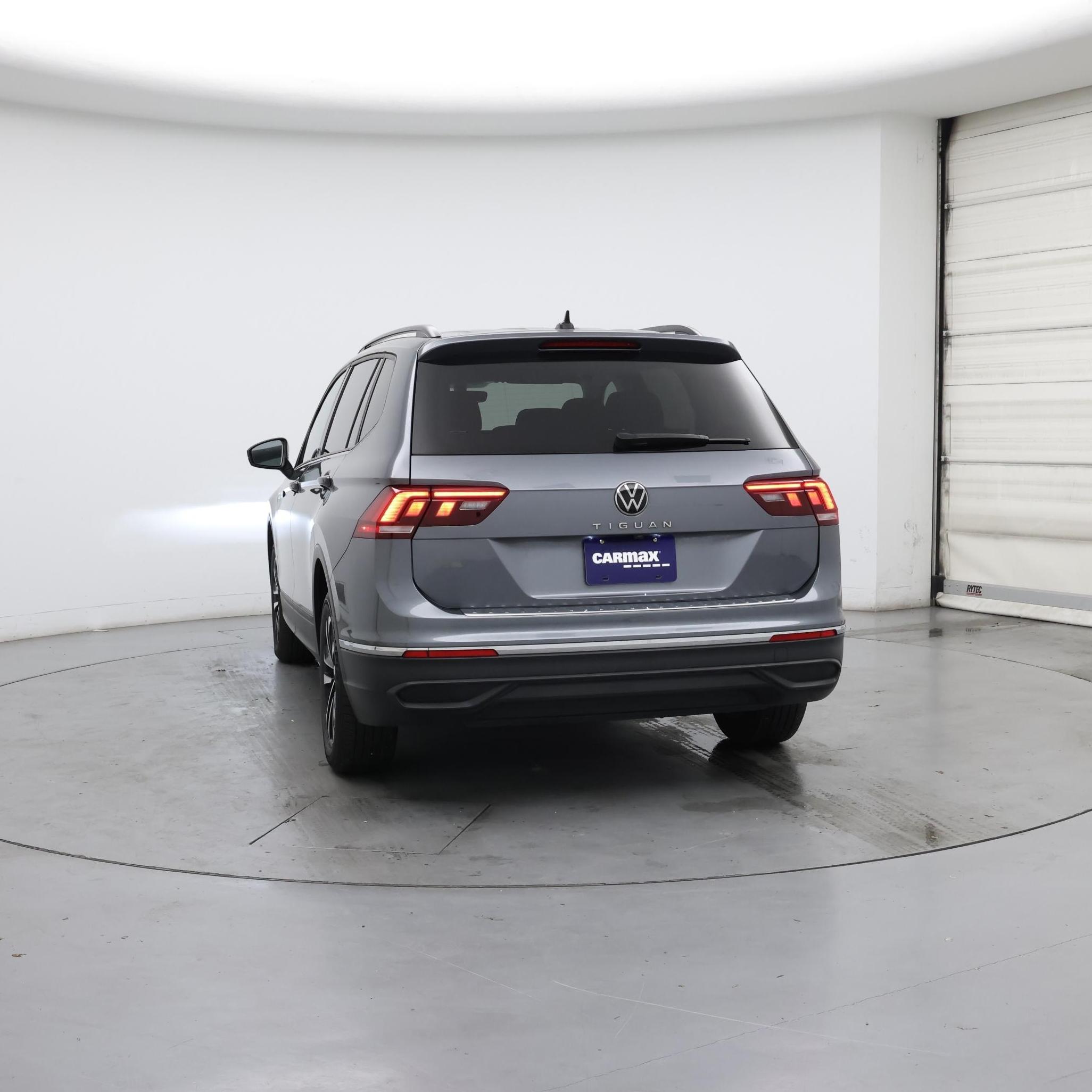 Thumbnail: 2023 Volkswagen Tiguan - 6