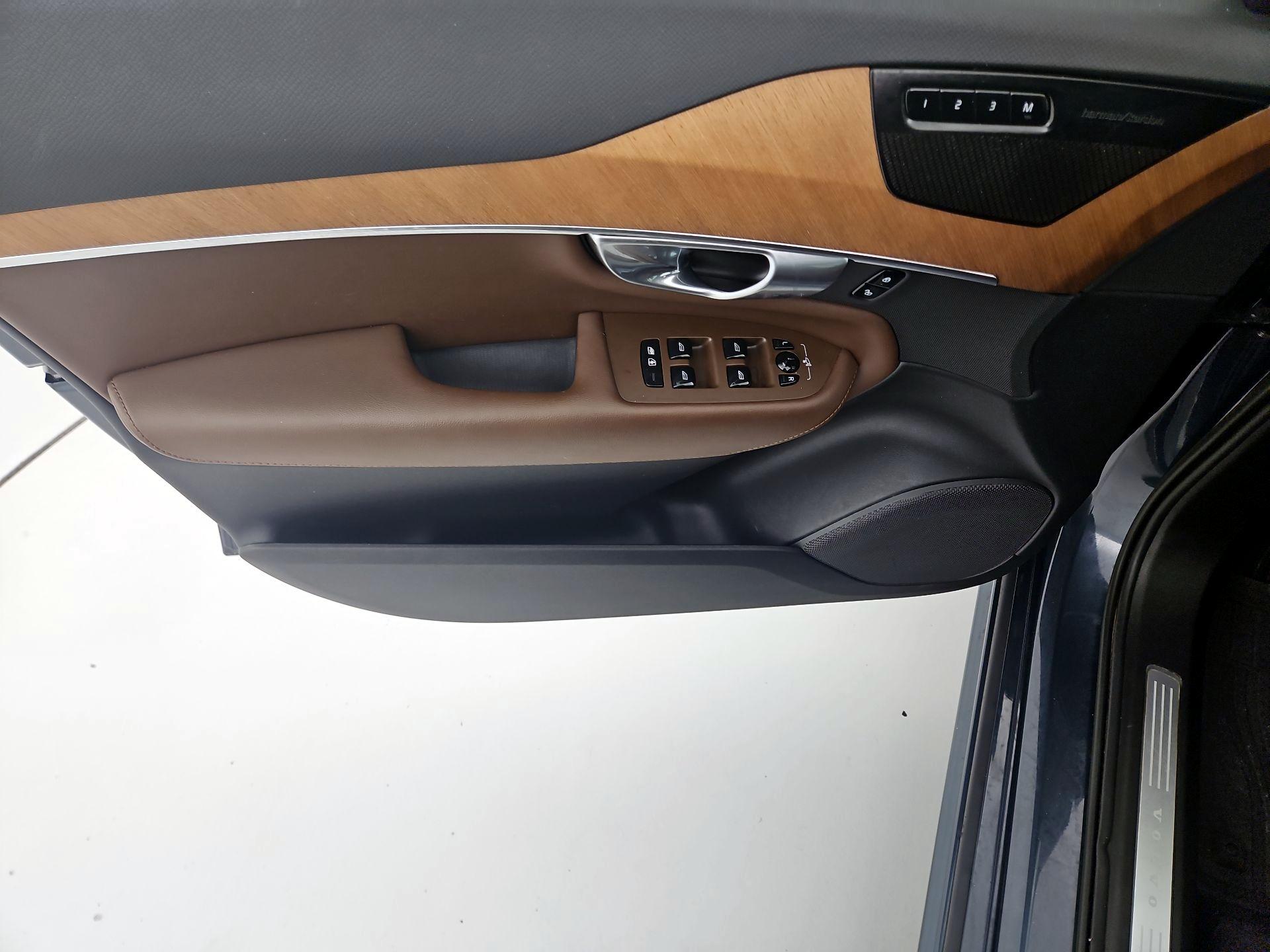 Thumbnail: 2023 Volvo XC90 - 12