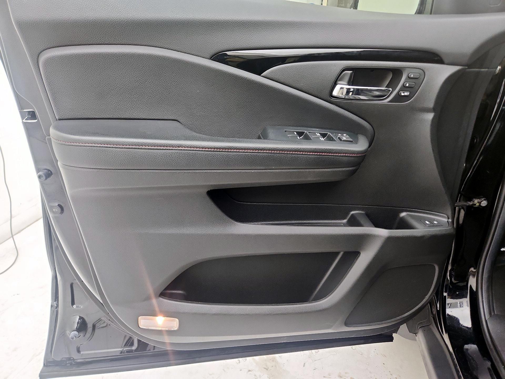 Thumbnail: 2022 Honda Pilot - 12