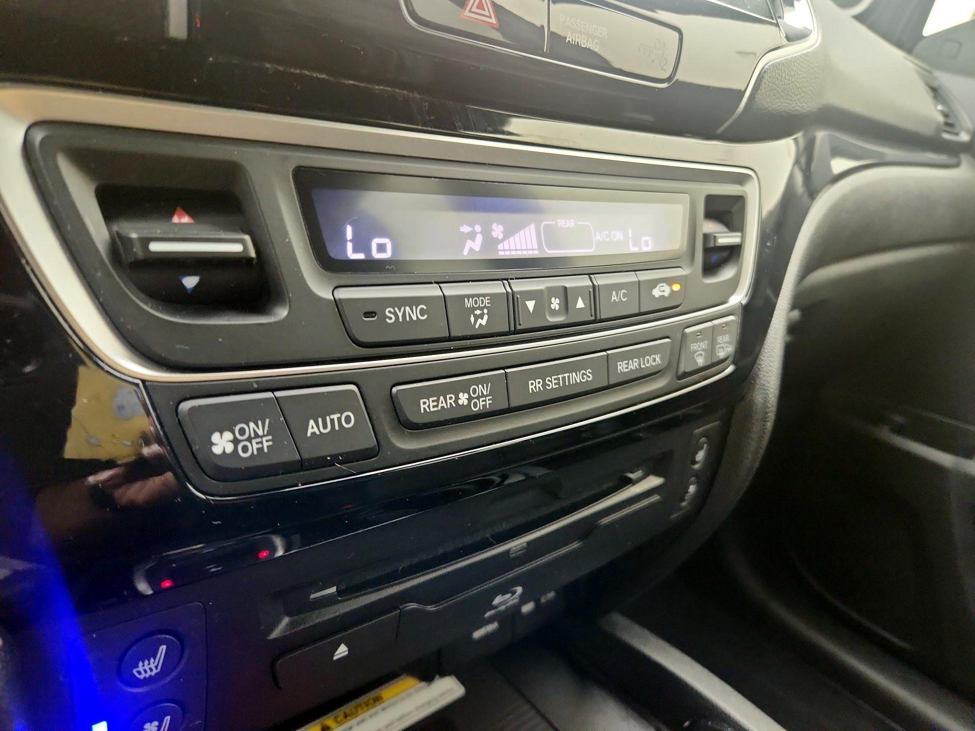 Thumbnail: 2022 Honda Pilot - 17