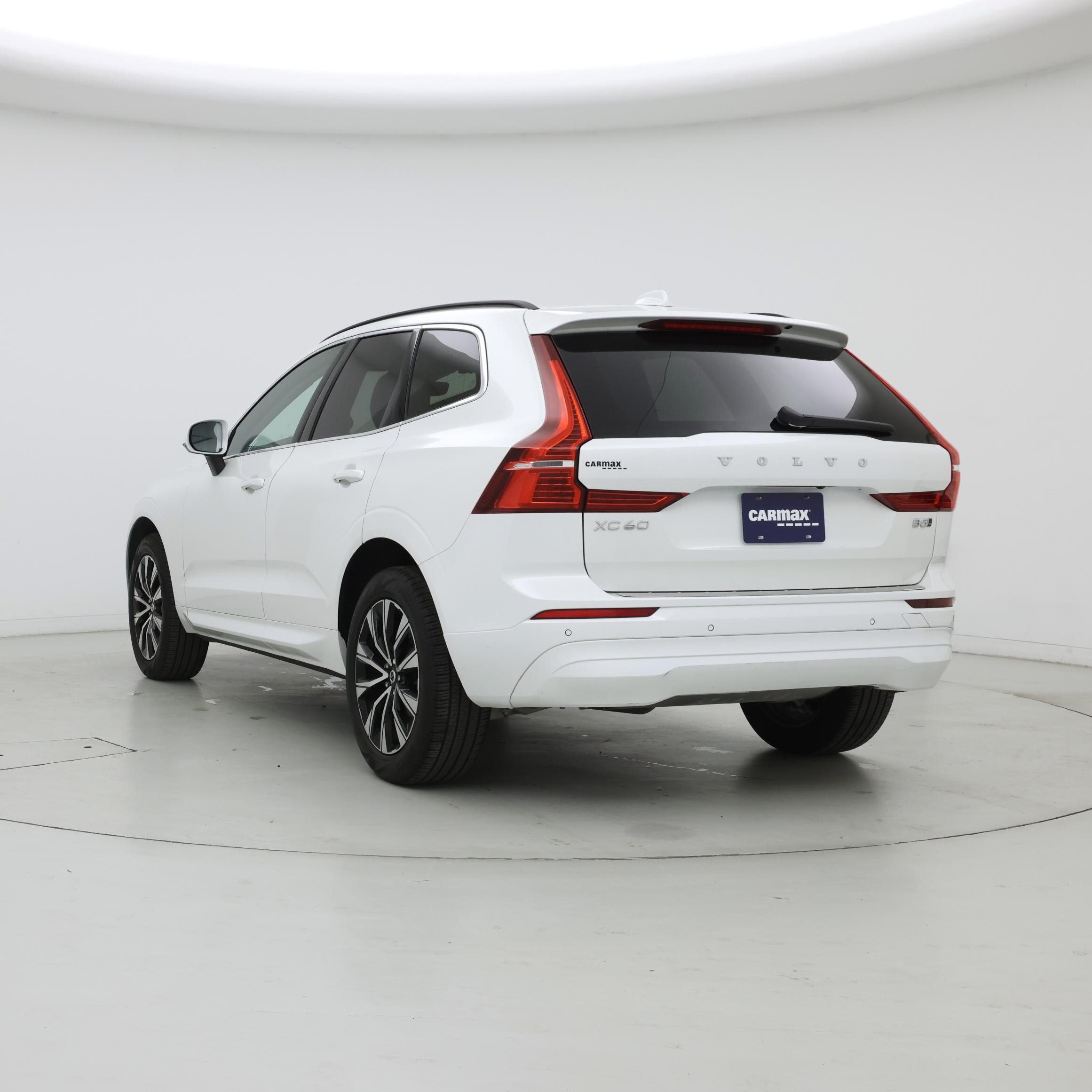 Thumbnail: 2023 Volvo XC60 - 2