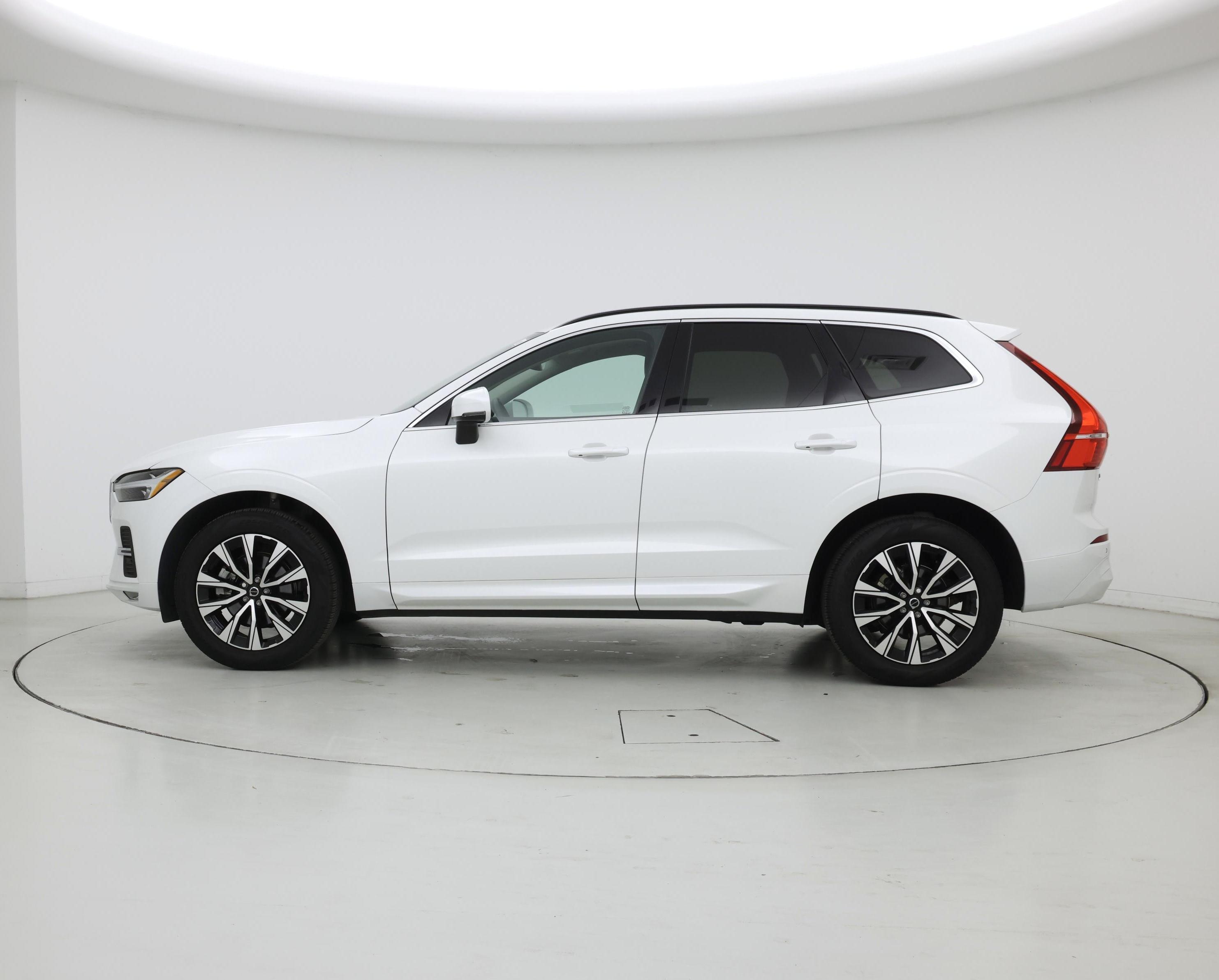 Thumbnail: 2023 Volvo XC60 - 3