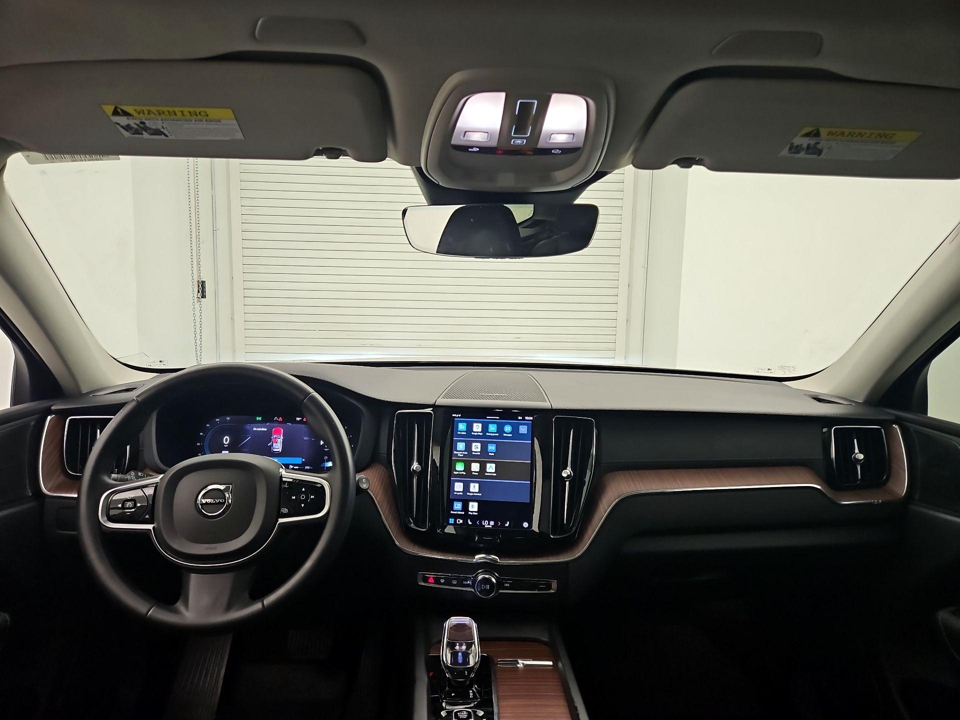 Thumbnail: 2023 Volvo XC60 - 9