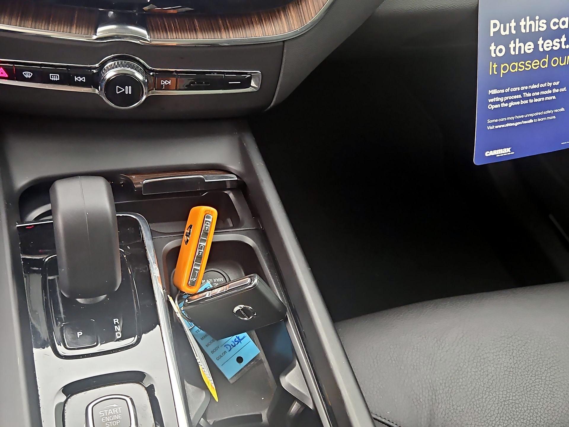 Thumbnail: 2023 Volvo XC60 - 18