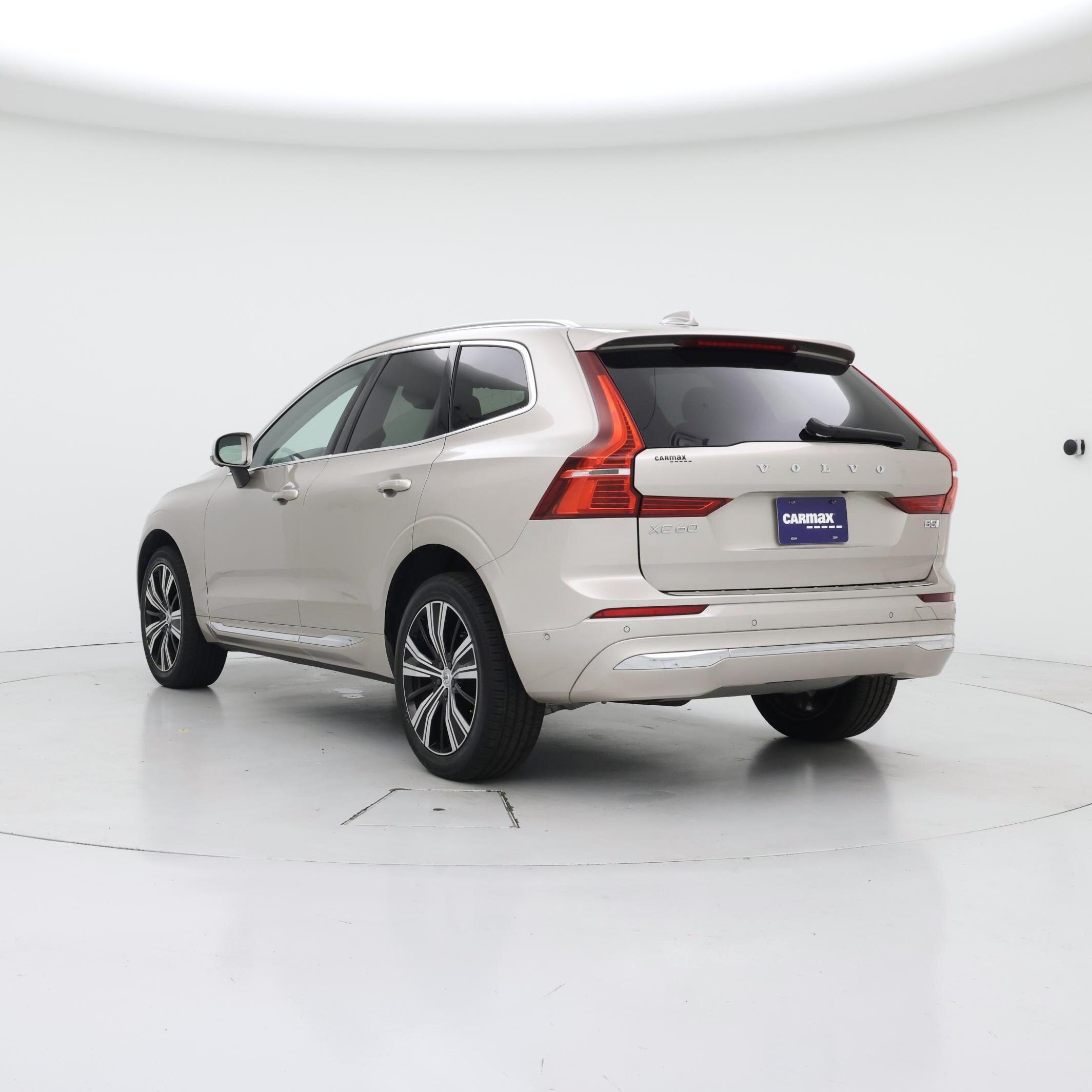 Thumbnail: 2023 Volvo XC60 - 2
