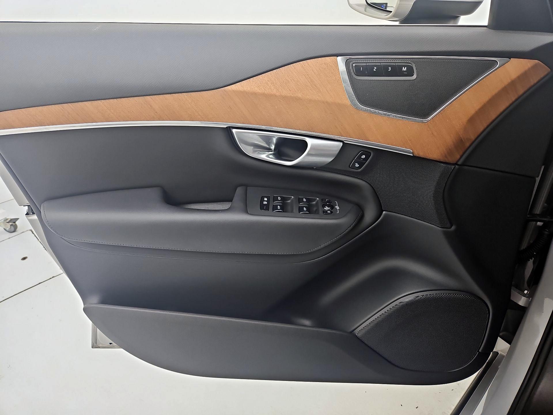 Thumbnail: 2024 Volvo XC90 - 12