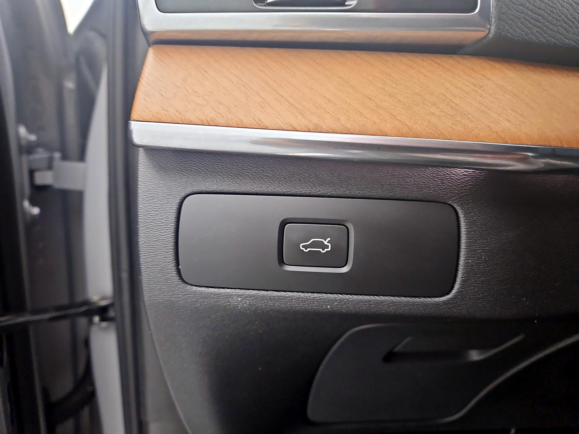 Thumbnail: 2024 Volvo XC90 - 13